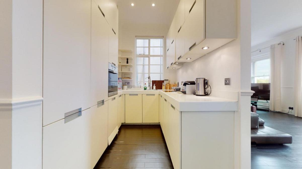 Hyde Park Gardens - 2 Bedroom apartment