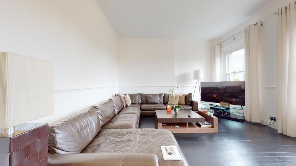 Hyde Park Gardens - 2 Bedroom apartment