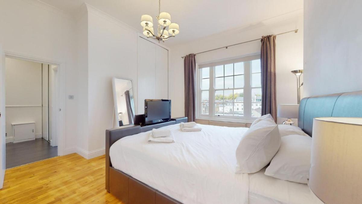 Hyde Park Gardens - 2 Bedroom apartment