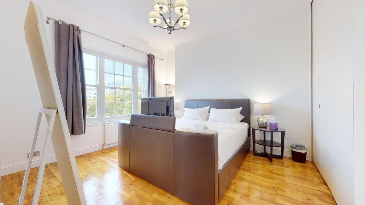 Hyde Park Gardens - 2 Bedroom apartment