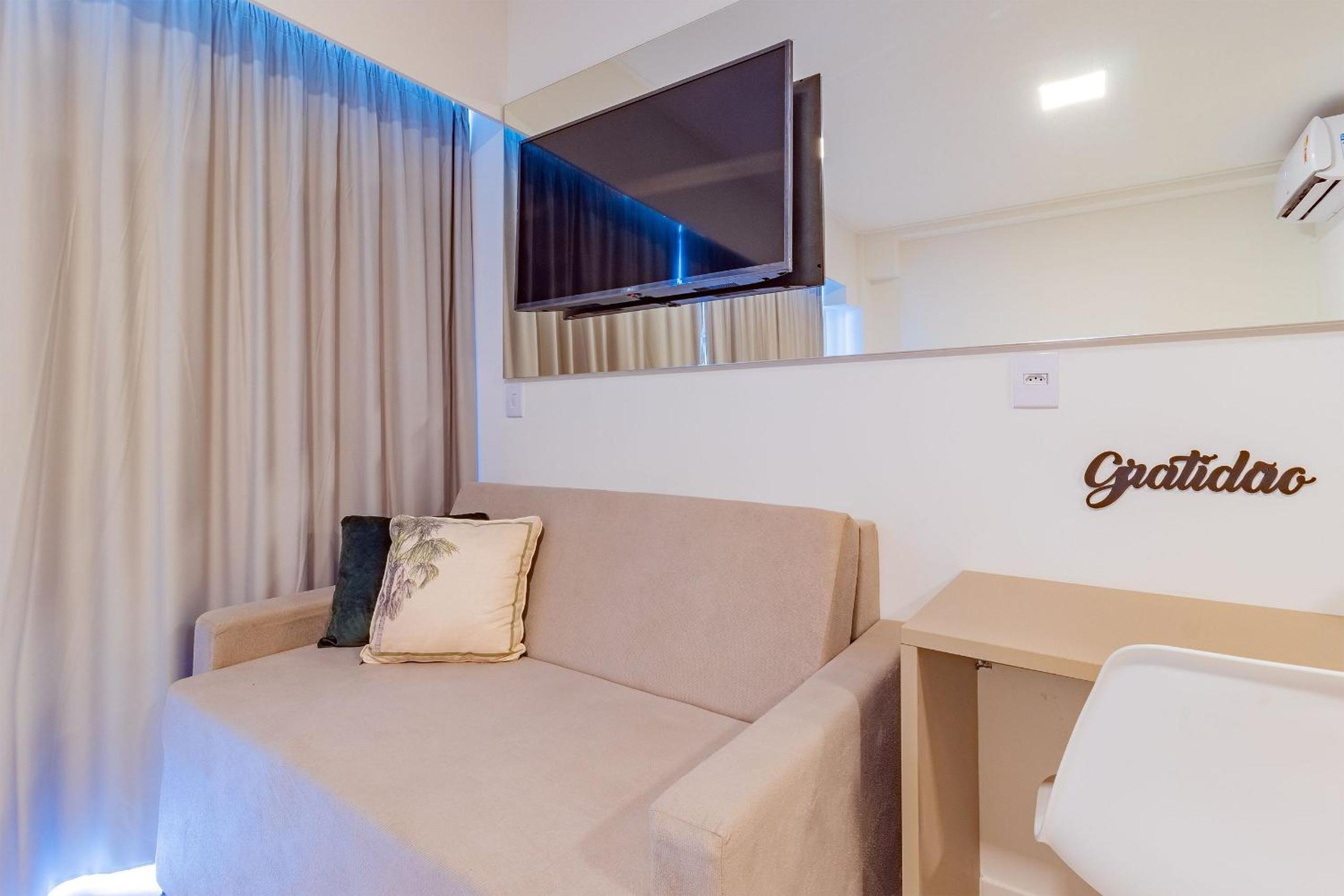 Mana Beach #A312- Quadruple by Carpediem