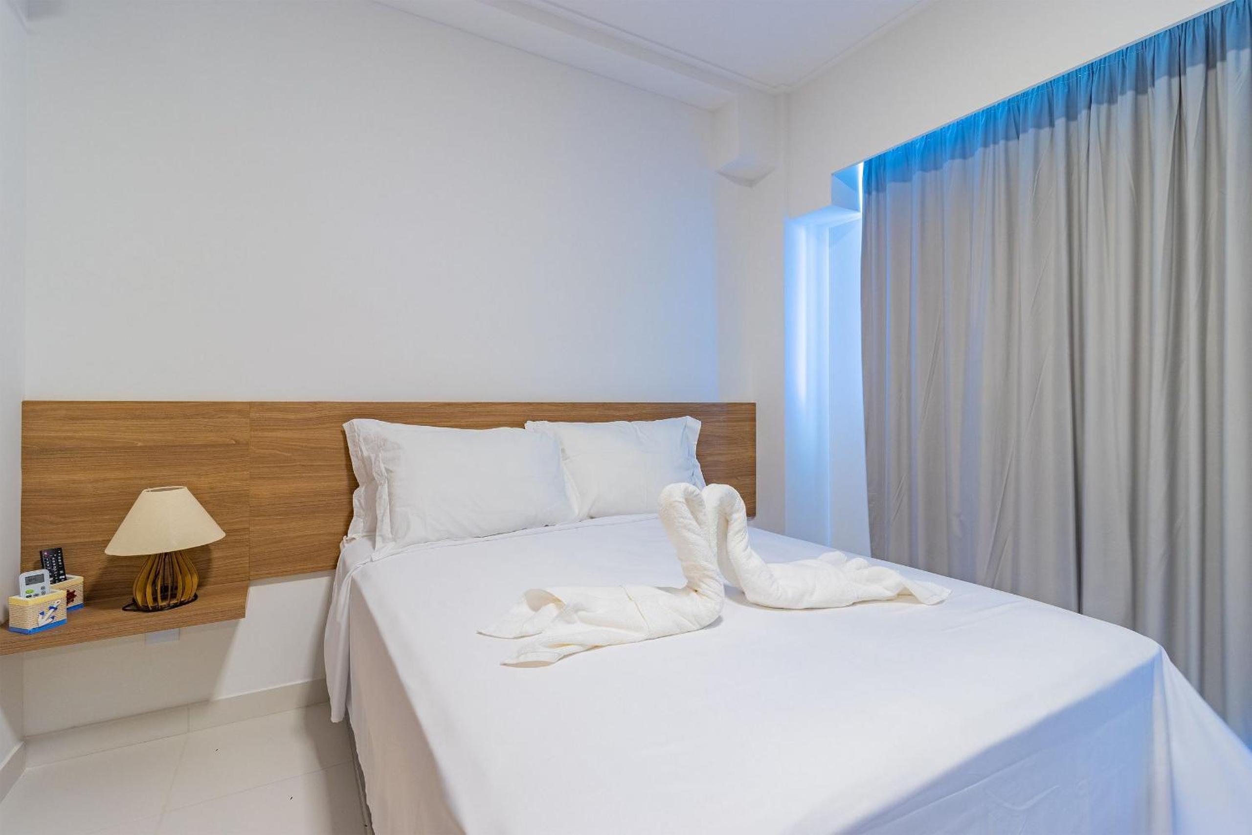 Mana Beach #A312- Quadruple by Carpediem