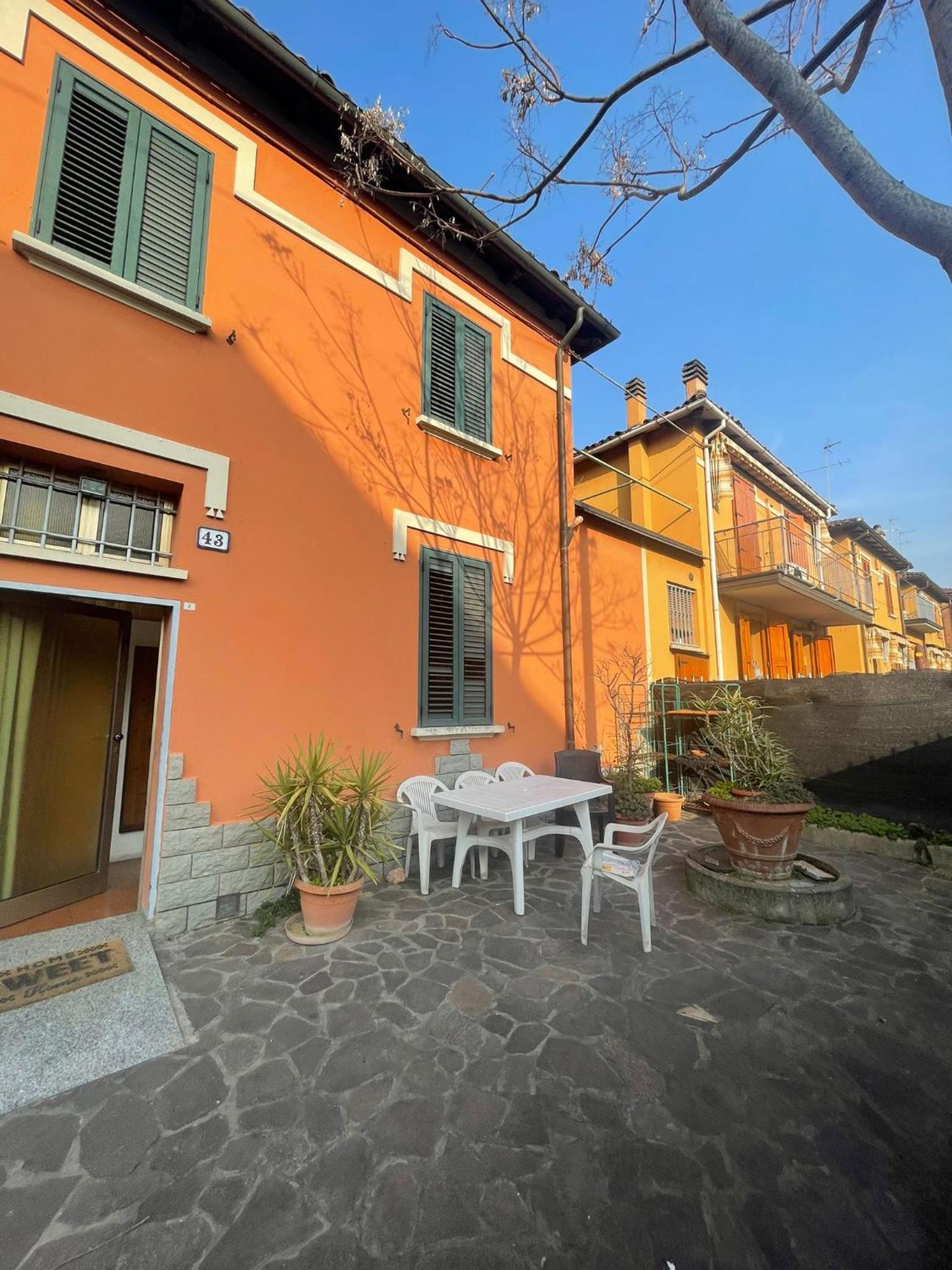 Piana, Bologna by Short Holidays