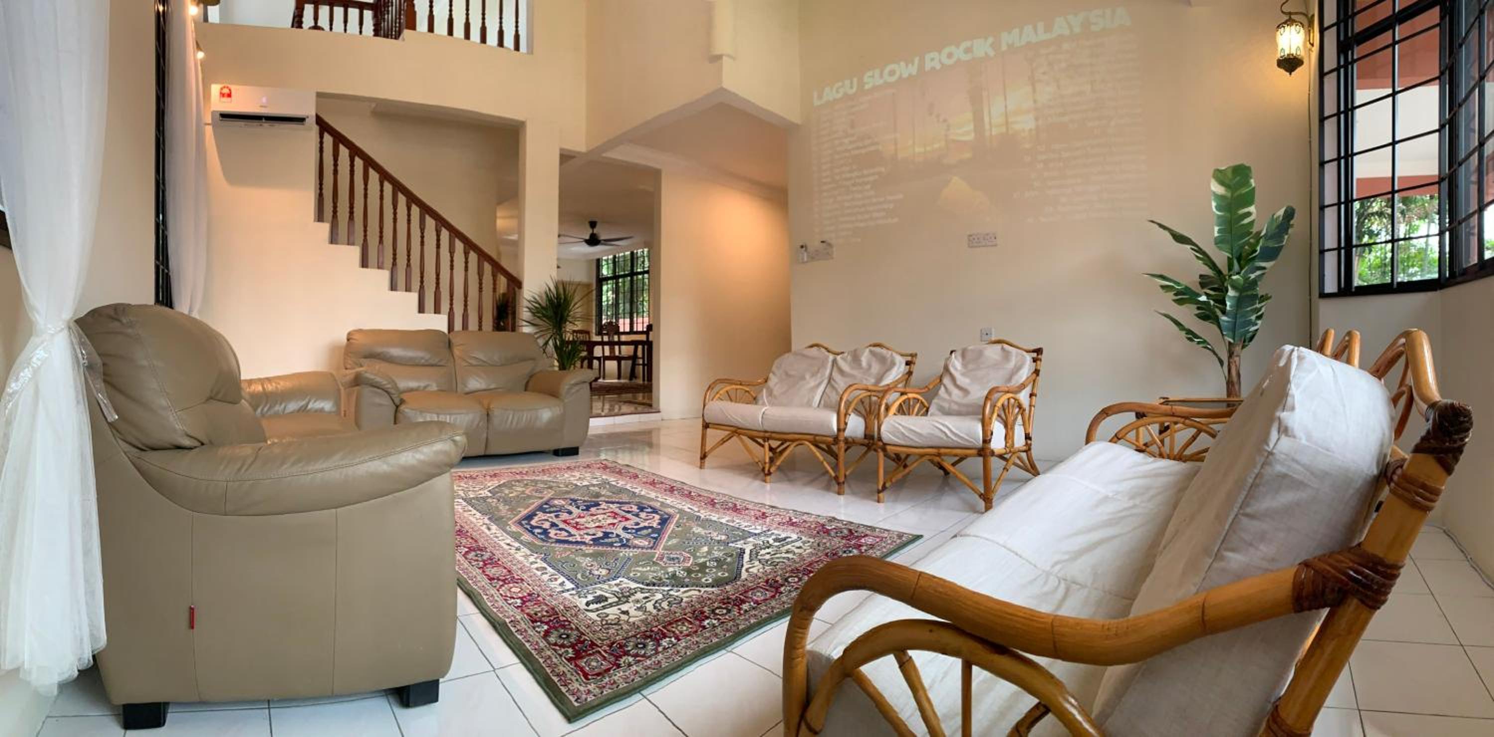 D Riad Ipoh Homestay l Home Cinema l 300MBPS l Múslim Only l photo 1