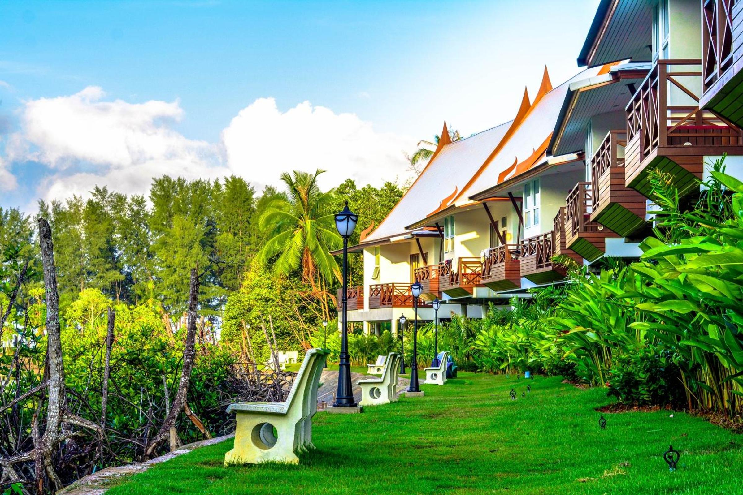 Bhu Tarn Koh Chang Resort & Spa