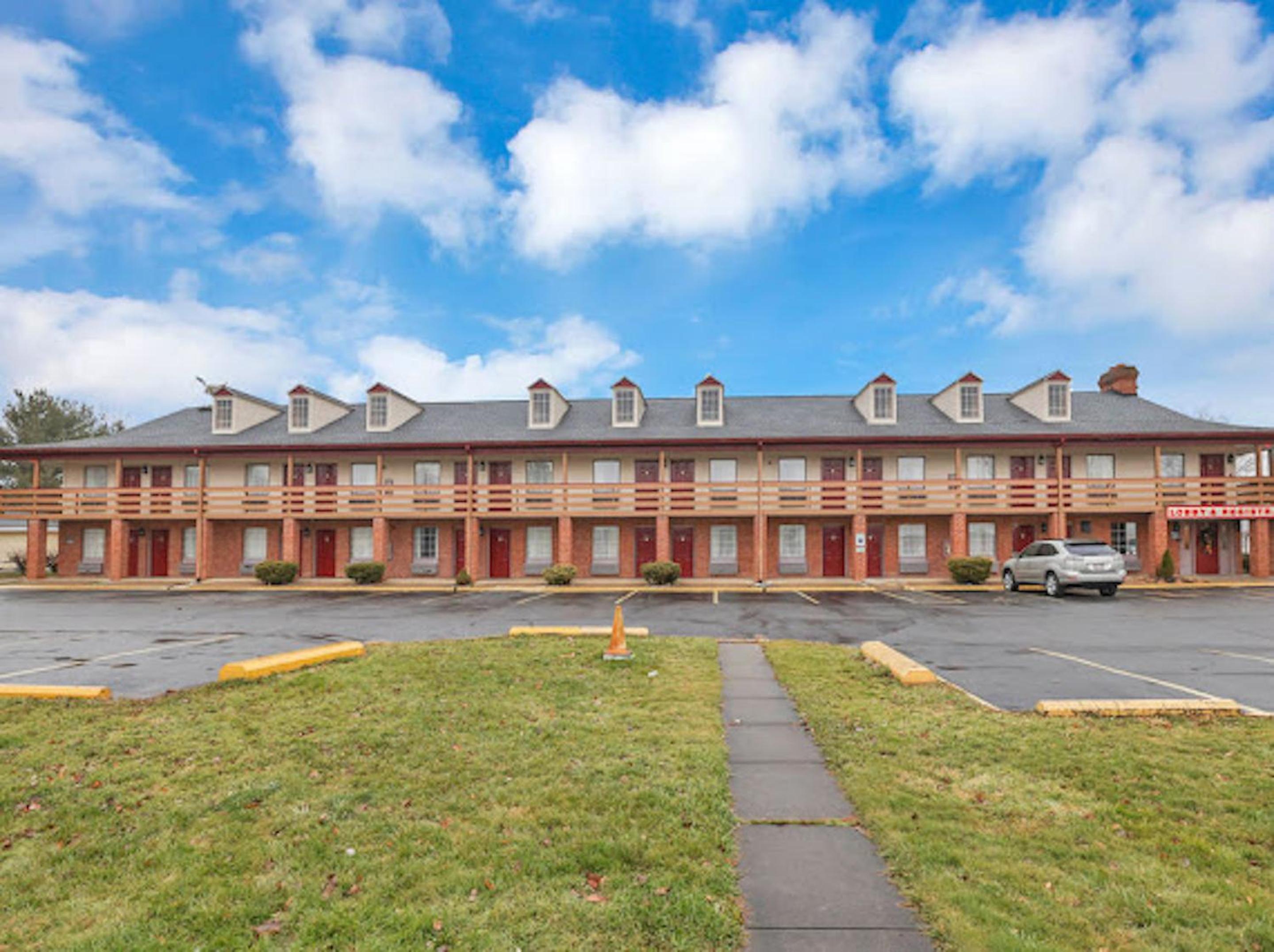 Red Roof Inn Uhrichsville
