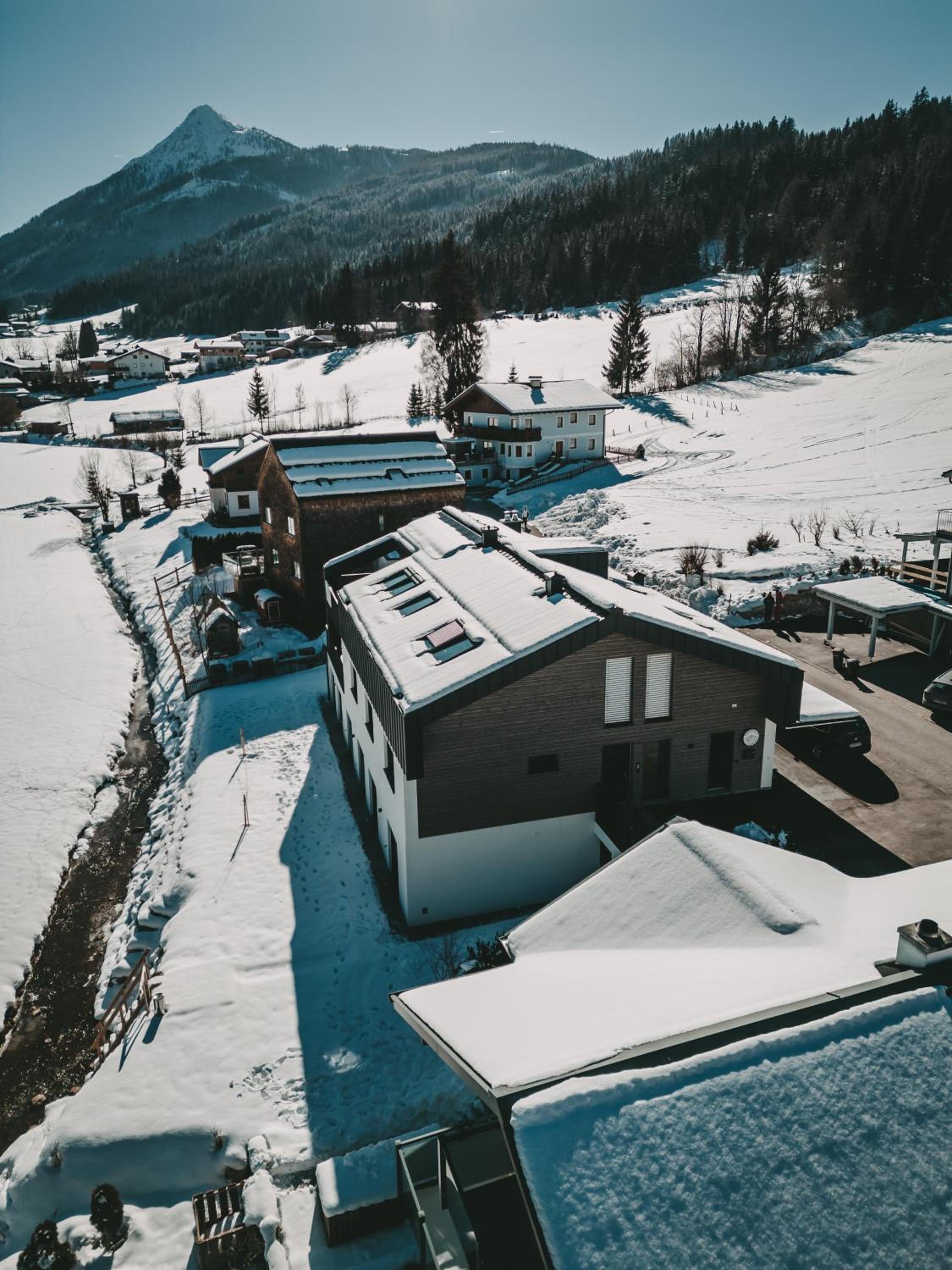 Tanners Chalet Apartments