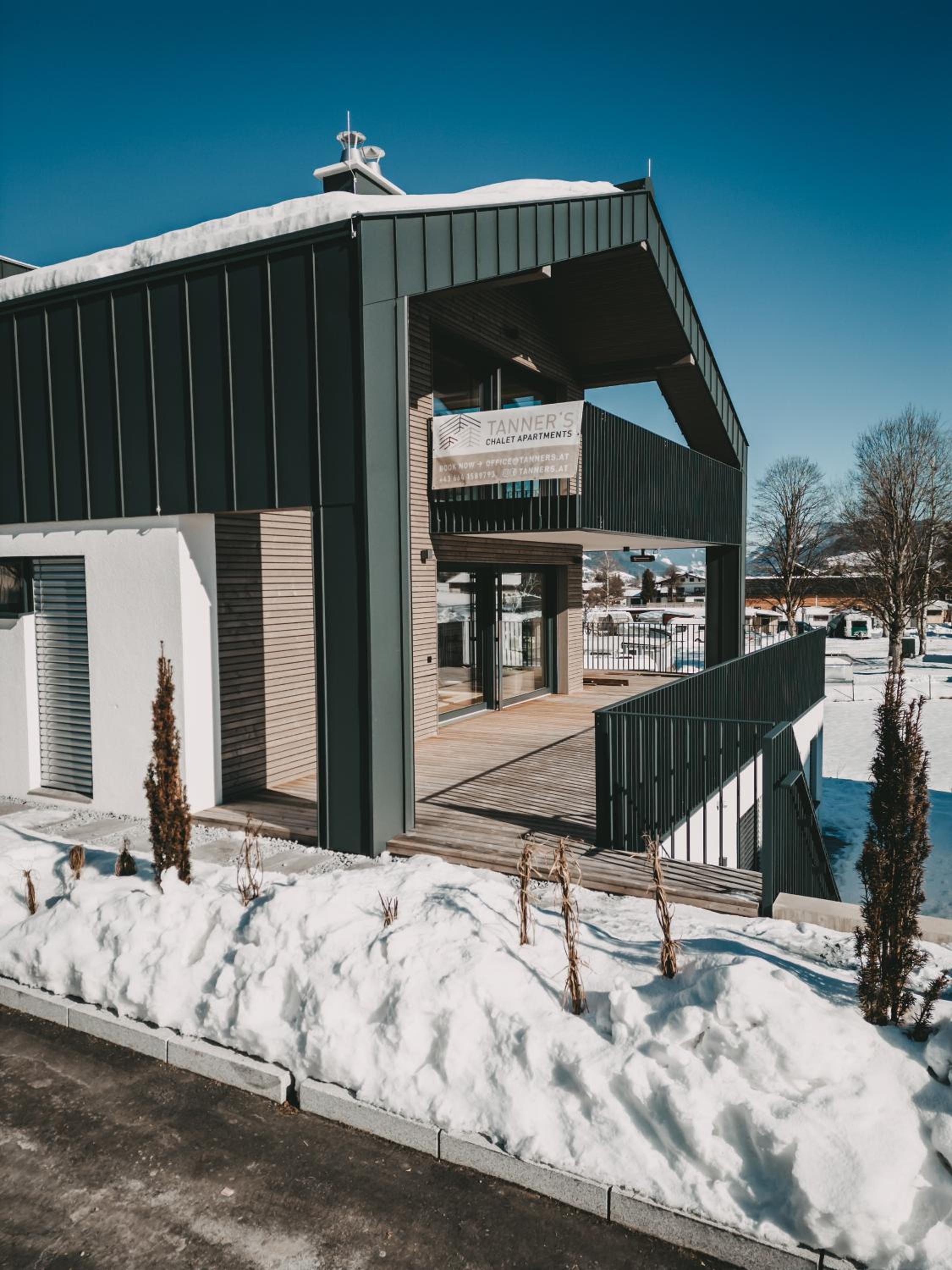 Tanners Chalet Apartments