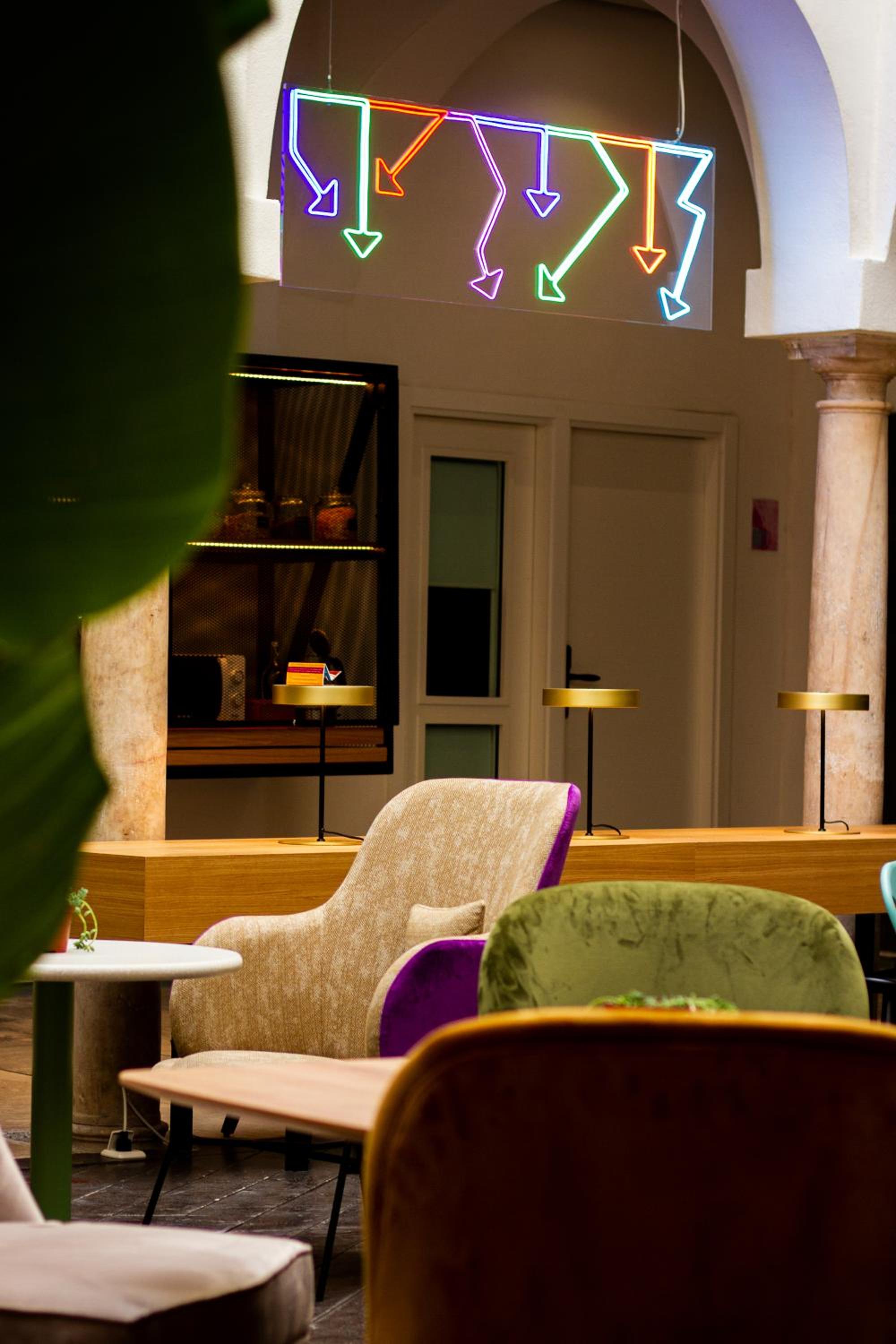 lounge