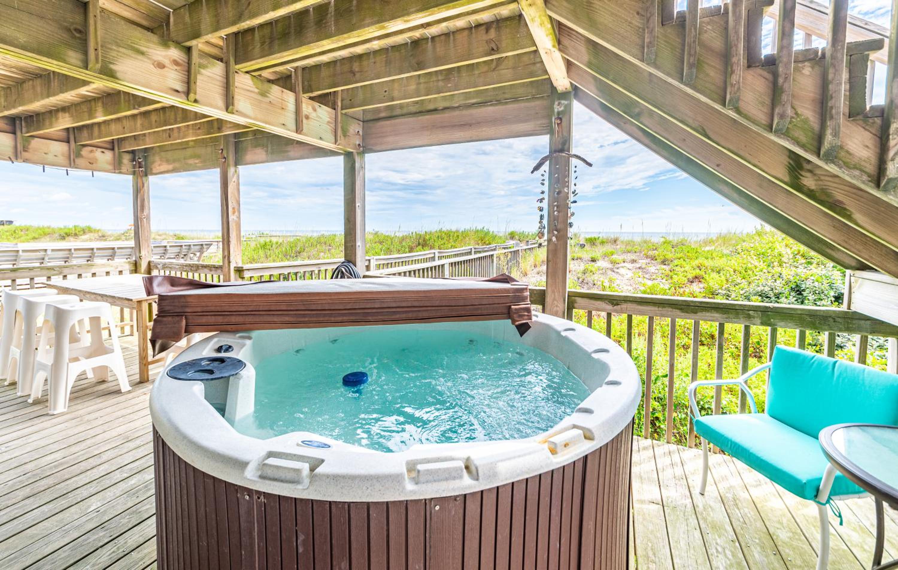 Serendipity - KDH MP 6.5, Oceanfront, Amazing Ocean View, Hot Tub, Pets OK, YR Flex Stays