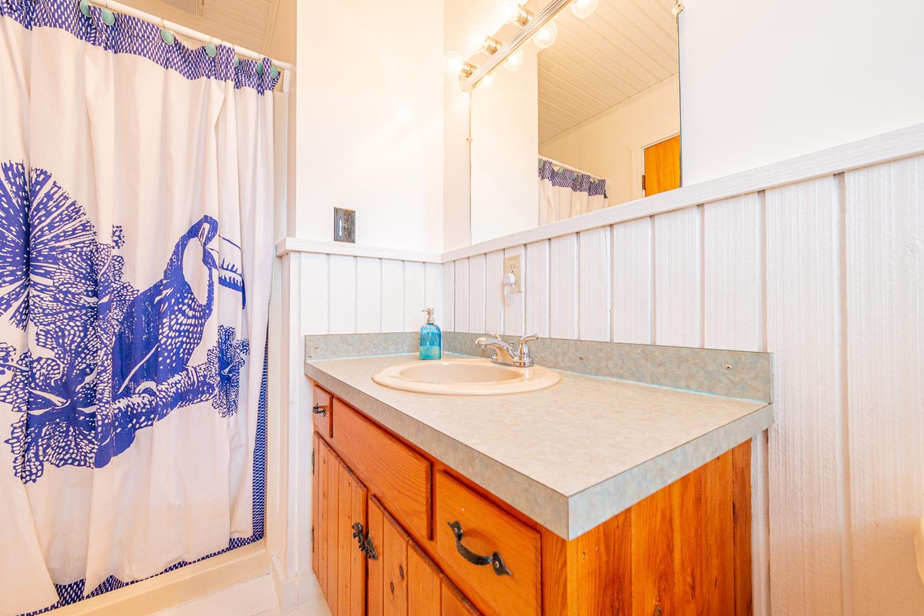 Serendipity - KDH MP 6.5, Oceanfront, Amazing Ocean View, Hot Tub, Pets OK, YR Flex Stays