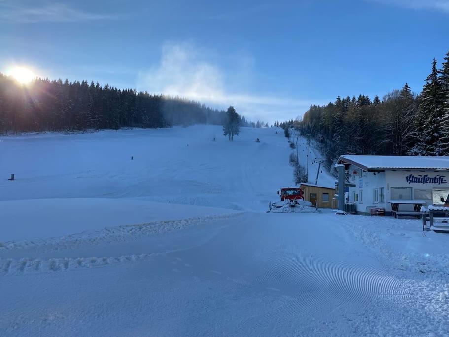 Ferienwohnung im Fichtelgebirge - nahe der Skipiste mit Balkon & Free Parking