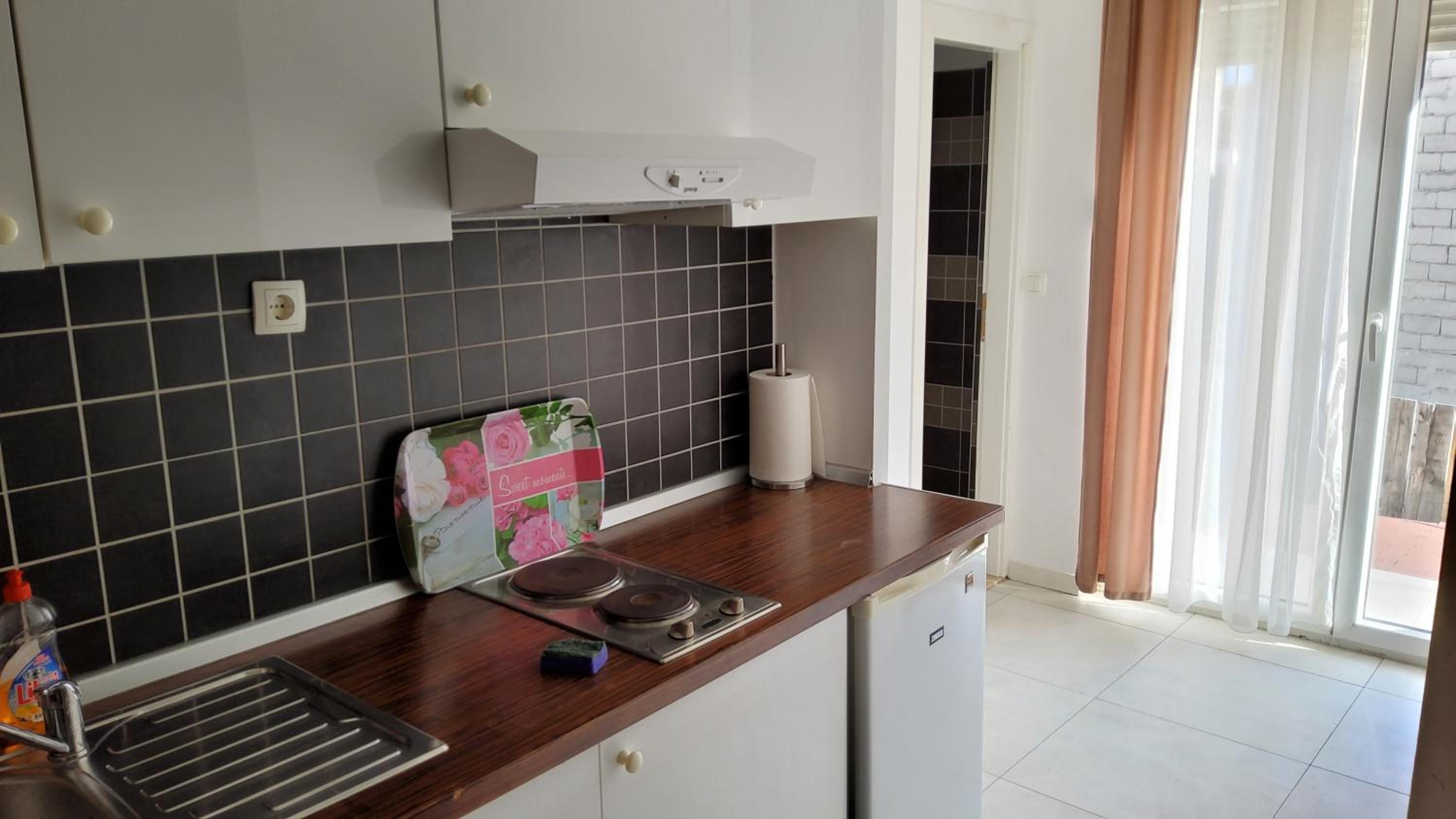 Appealing 3 Sleeper Apartment in central Split view 5