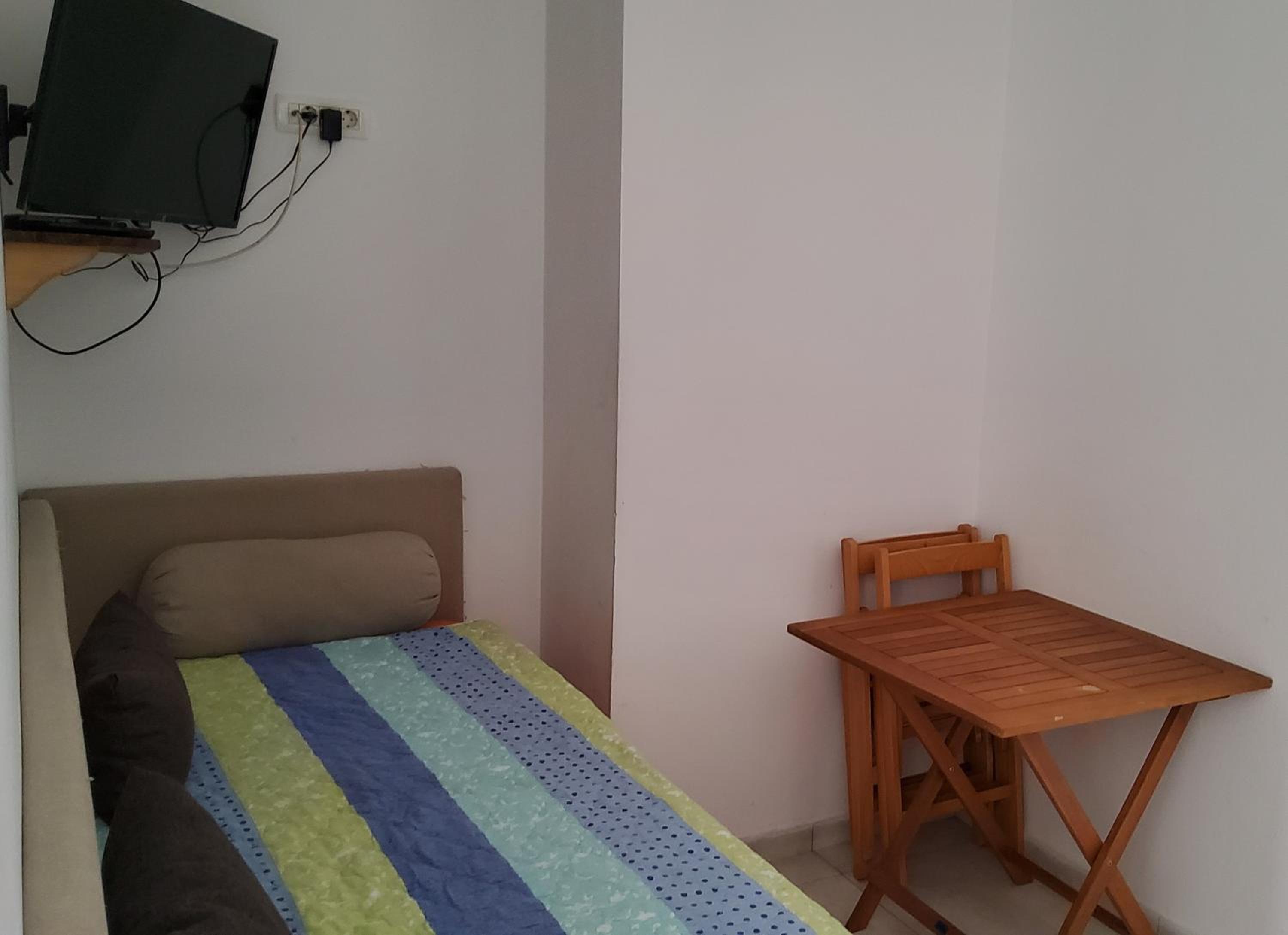 Photo 8