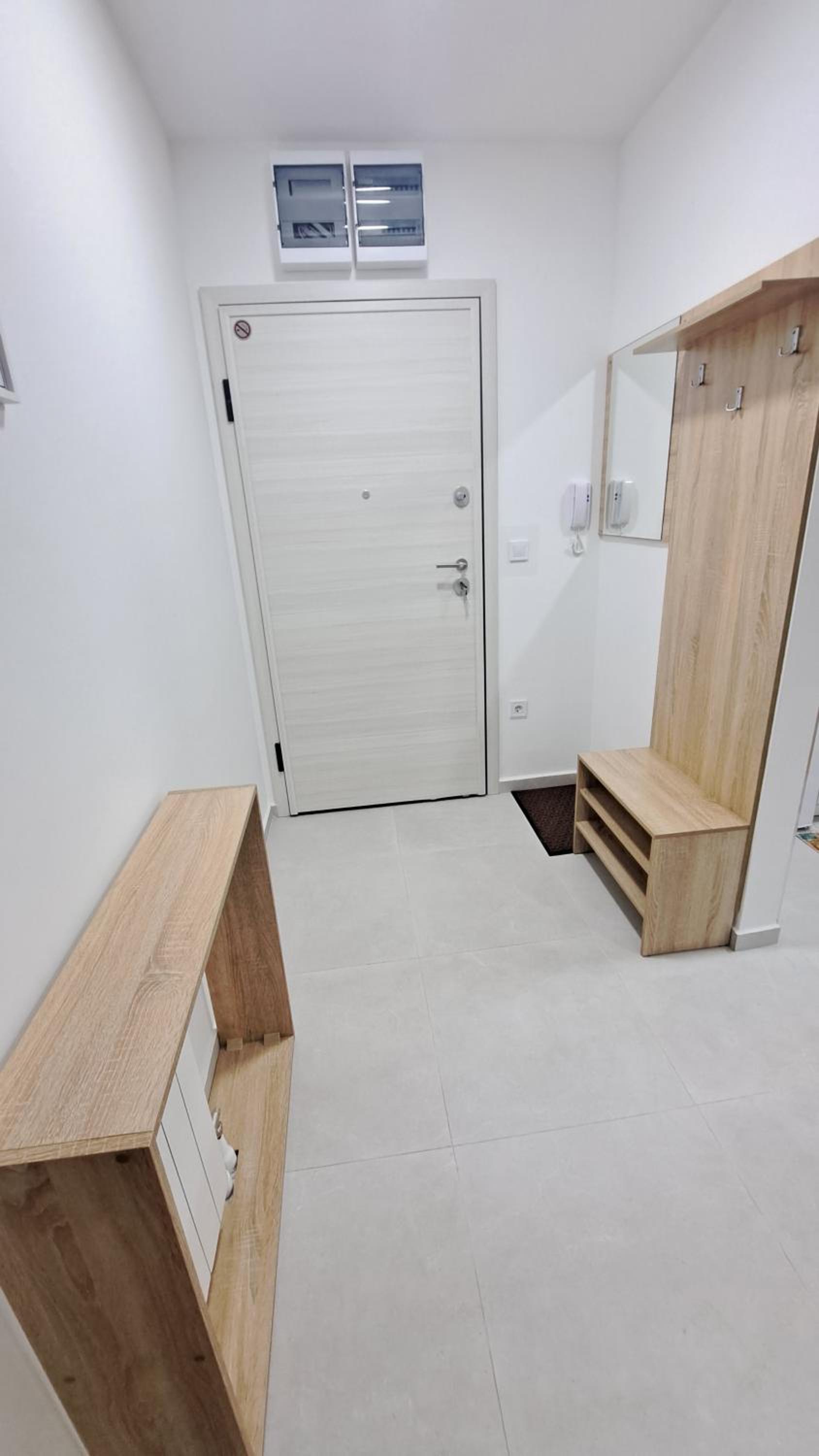 J&J Apartment