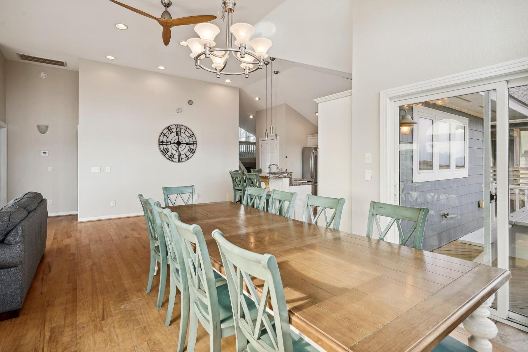 Memory Maker - Corolla, Ocean Sands, Oceanfront, Pool, Swim Up Bar, Hot Tub, Pets OK view 4