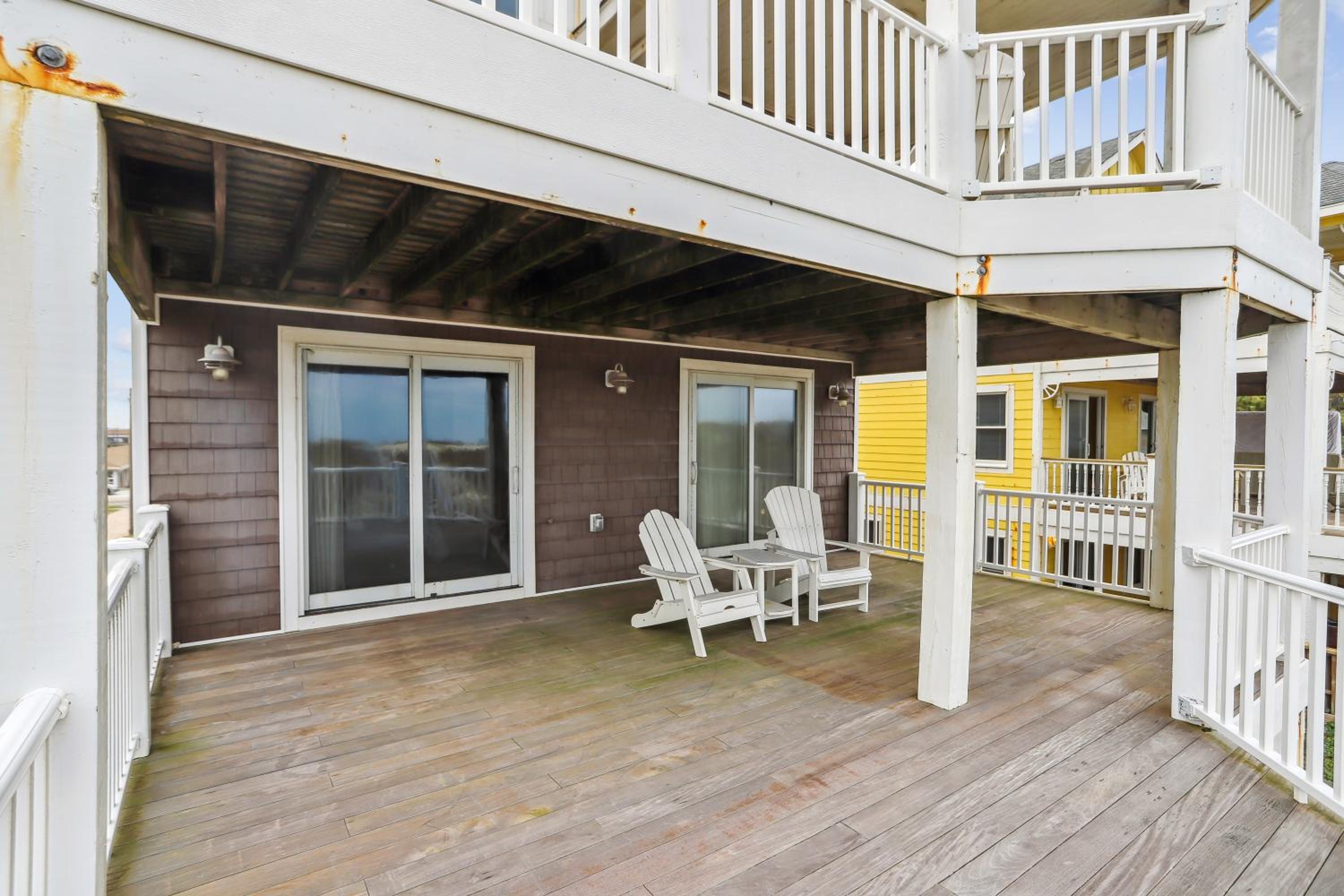 Hidden Treasure - Nags Head MP 16, Oceanfront, Private Beach Access, Pool, Hot Tub, Pool Table, Pets OK