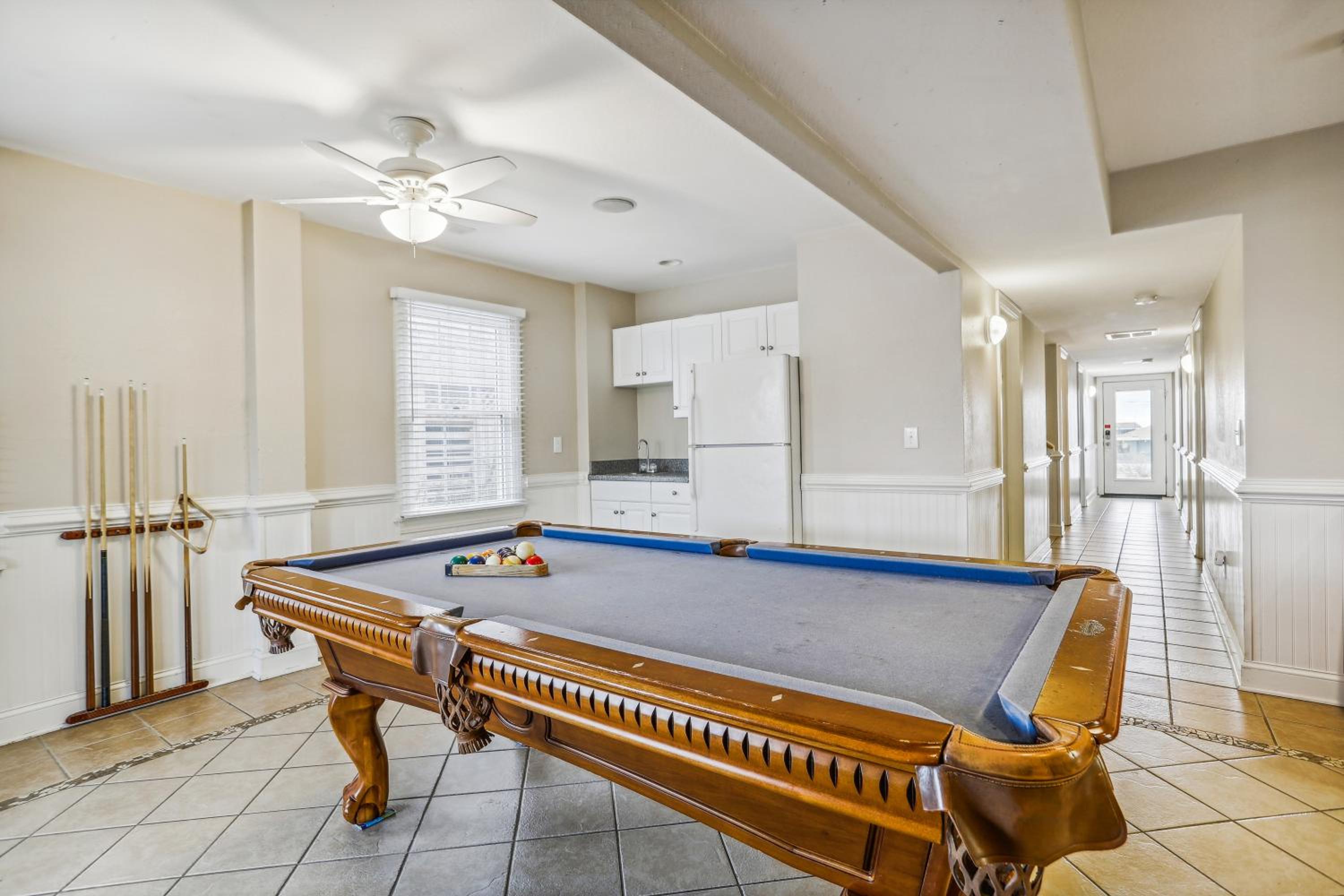 Hidden Treasure - Nags Head MP 16, Oceanfront, Private Beach Access, Pool, Hot Tub, Pool Table, Pets OK