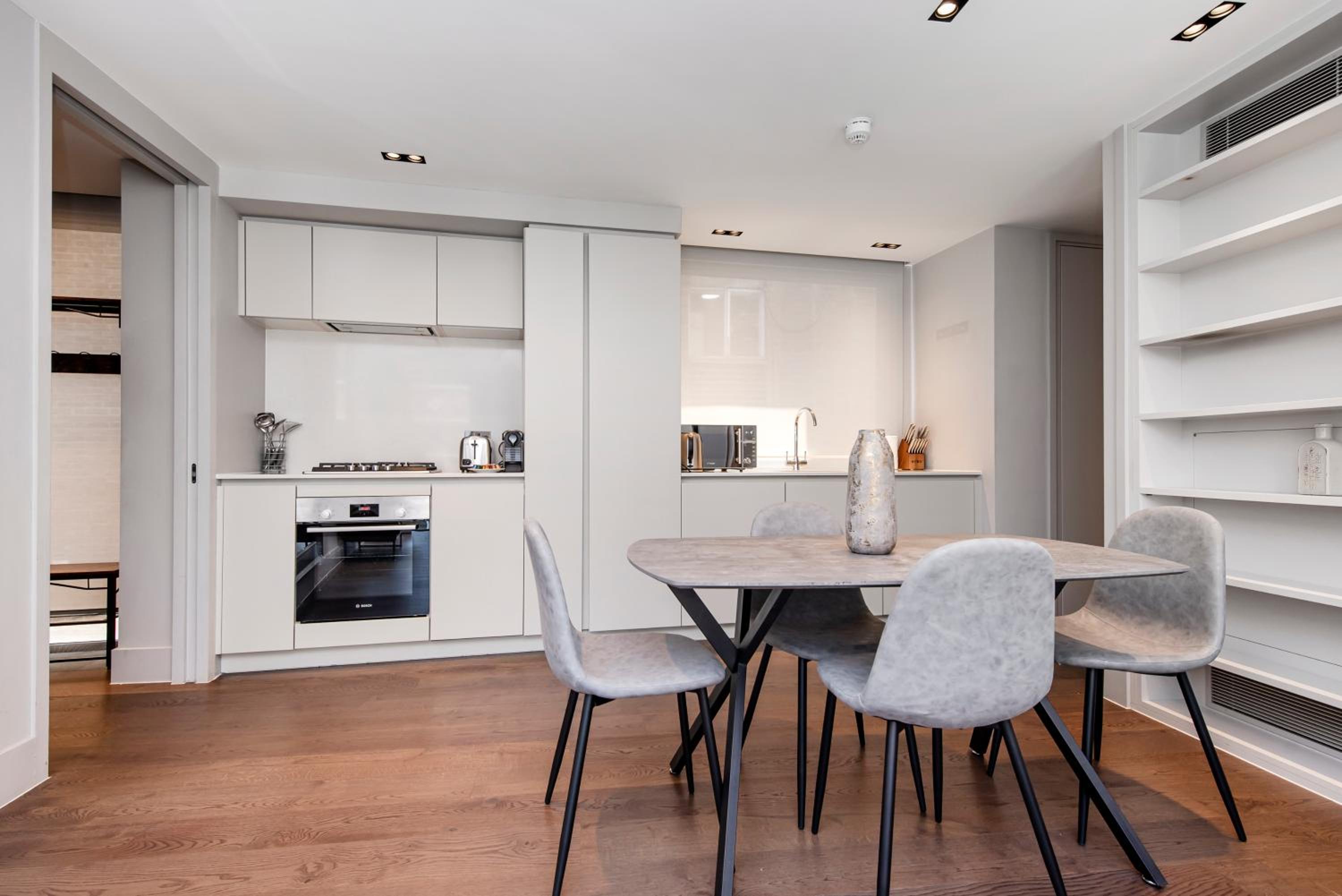 New Build-Air Con-2 Bedroom-Two Bathrooms Apt 2