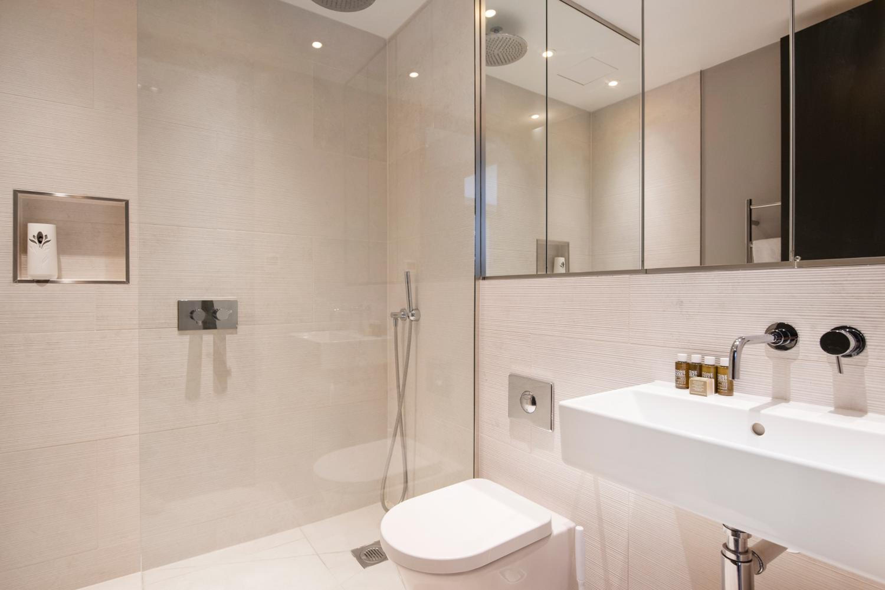 New Build-Air Con-2 Bedroom-Two Bathrooms Apt 2