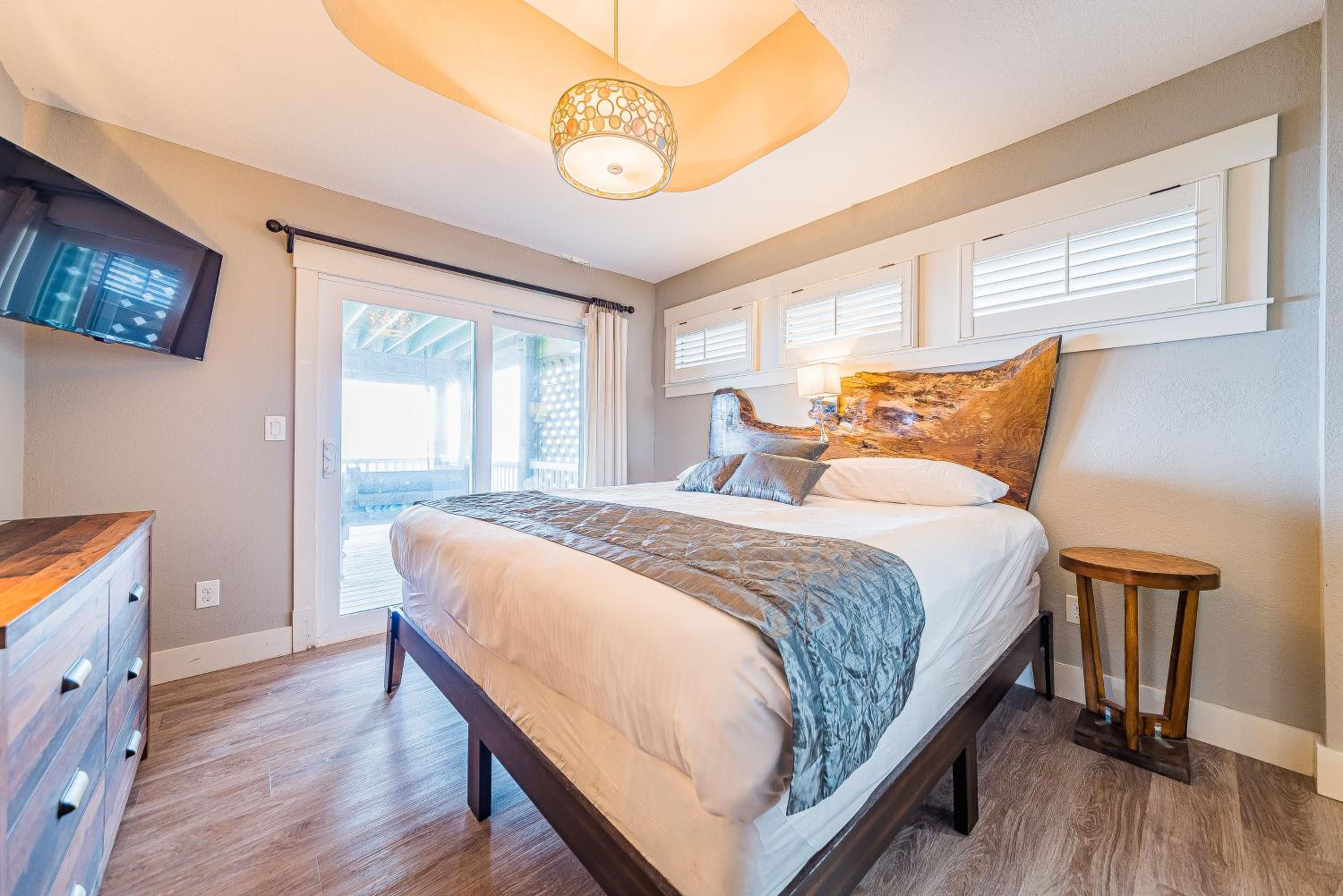 Driftwood - Village at Nags Head MP 15, Oceanfront, Elevator, Pool, Hot Tub, Pool Table, Pets OK