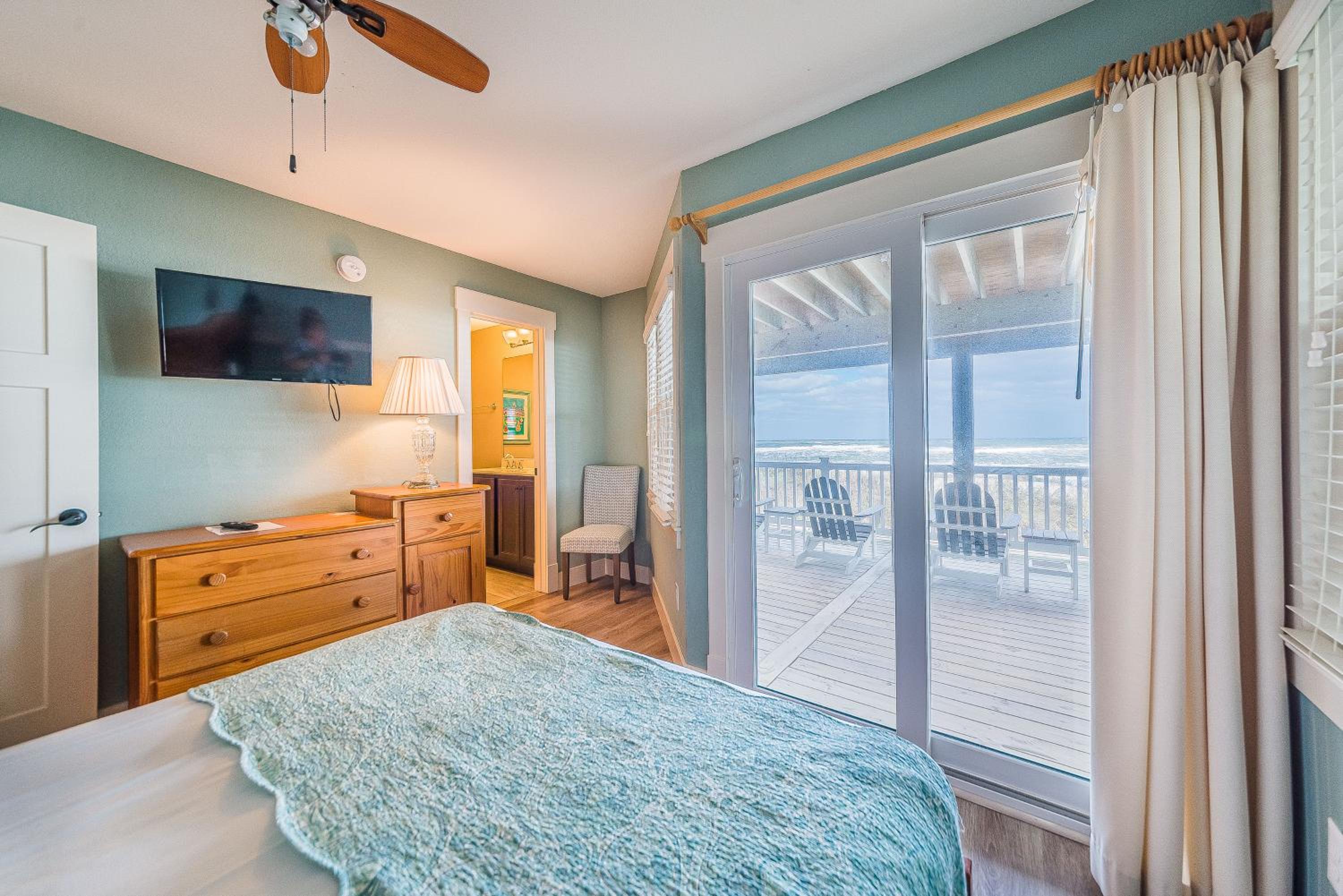Driftwood - Village at Nags Head MP 15, Oceanfront, Elevator, Pool, Hot Tub, Pool Table, Pets OK