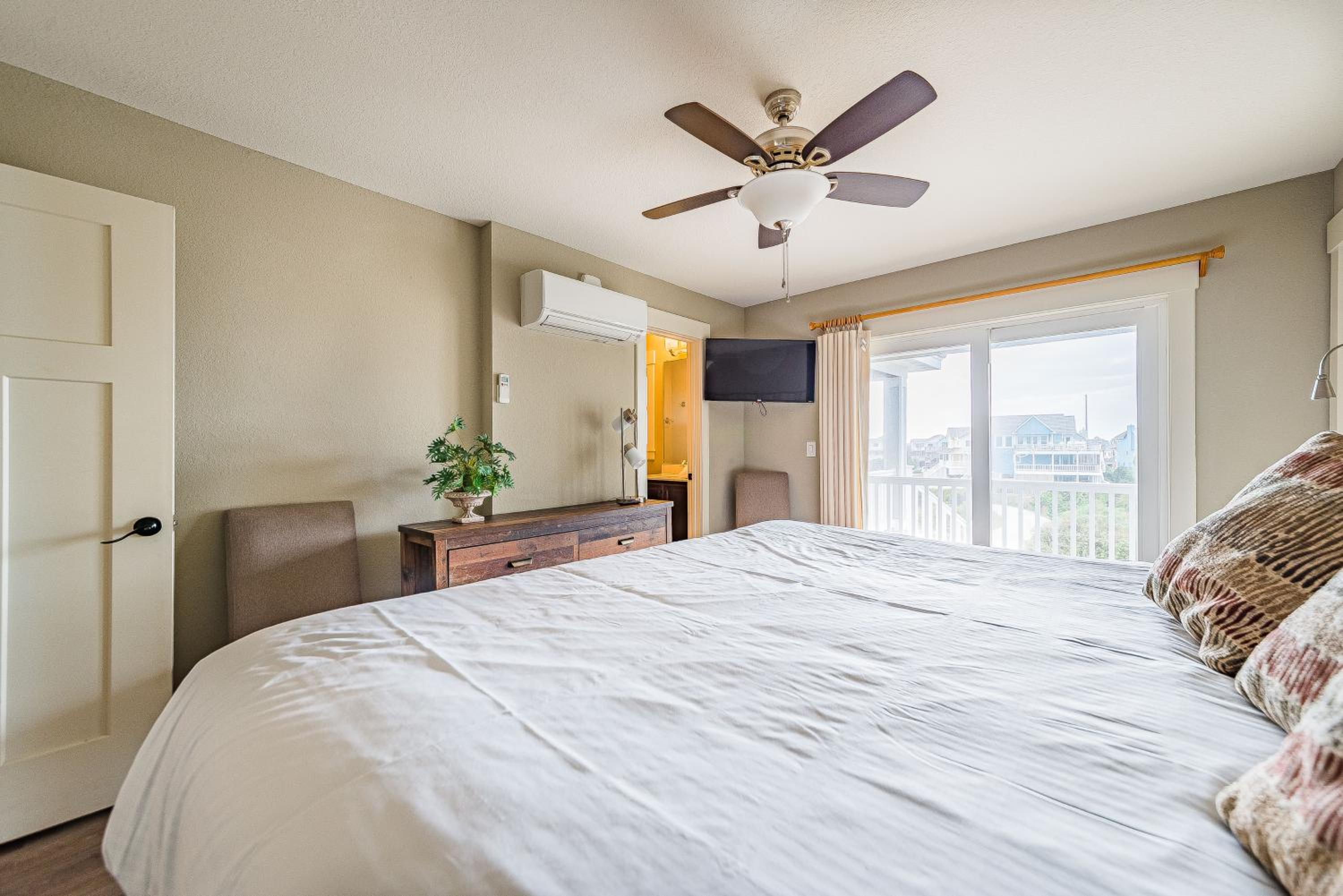 Driftwood - Village at Nags Head MP 15, Oceanfront, Elevator, Pool, Hot Tub, Pool Table, Pets OK