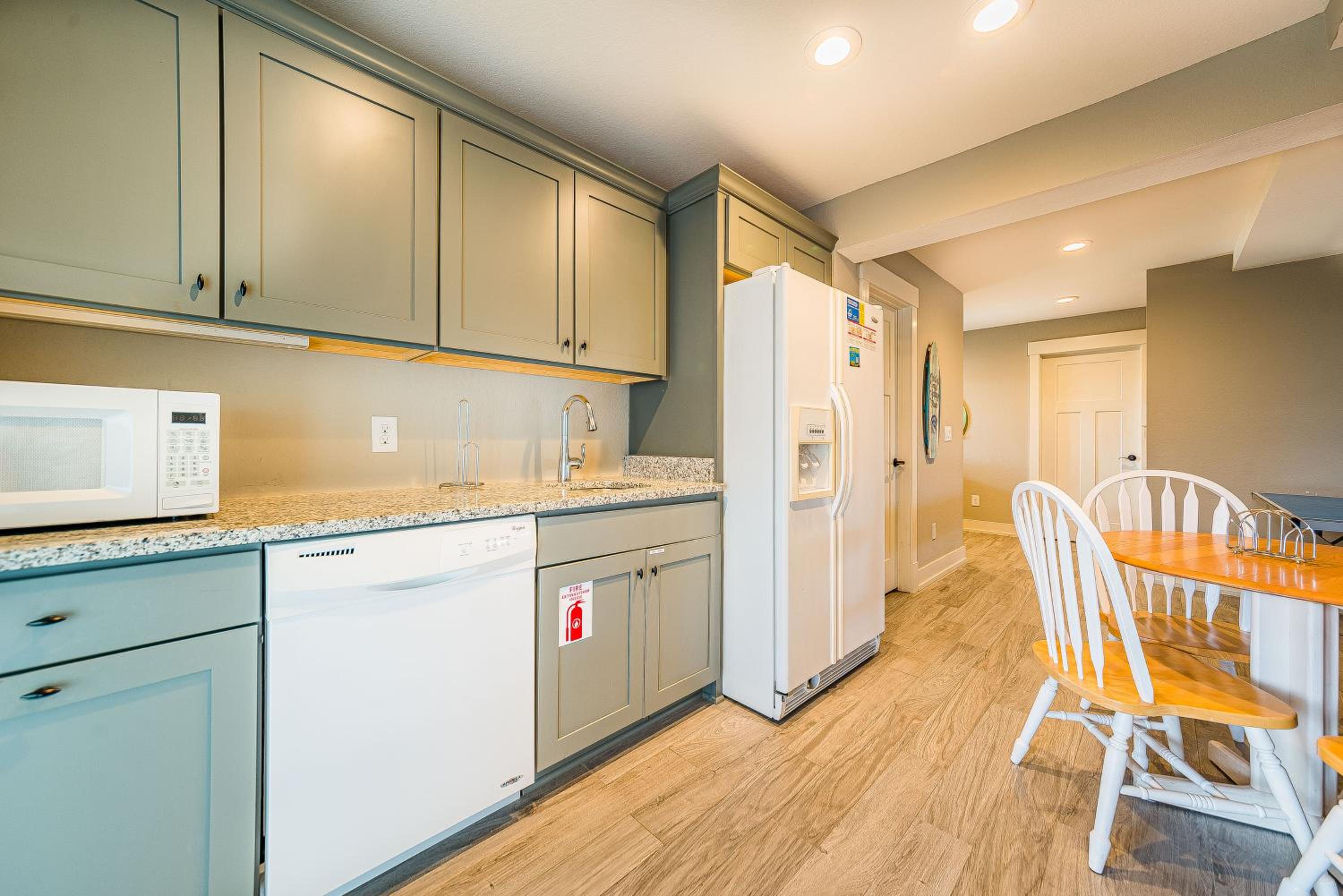 Driftwood - Village at Nags Head MP 15, Oceanfront, Elevator, Pool, Hot Tub, Pool Table, Pets OK