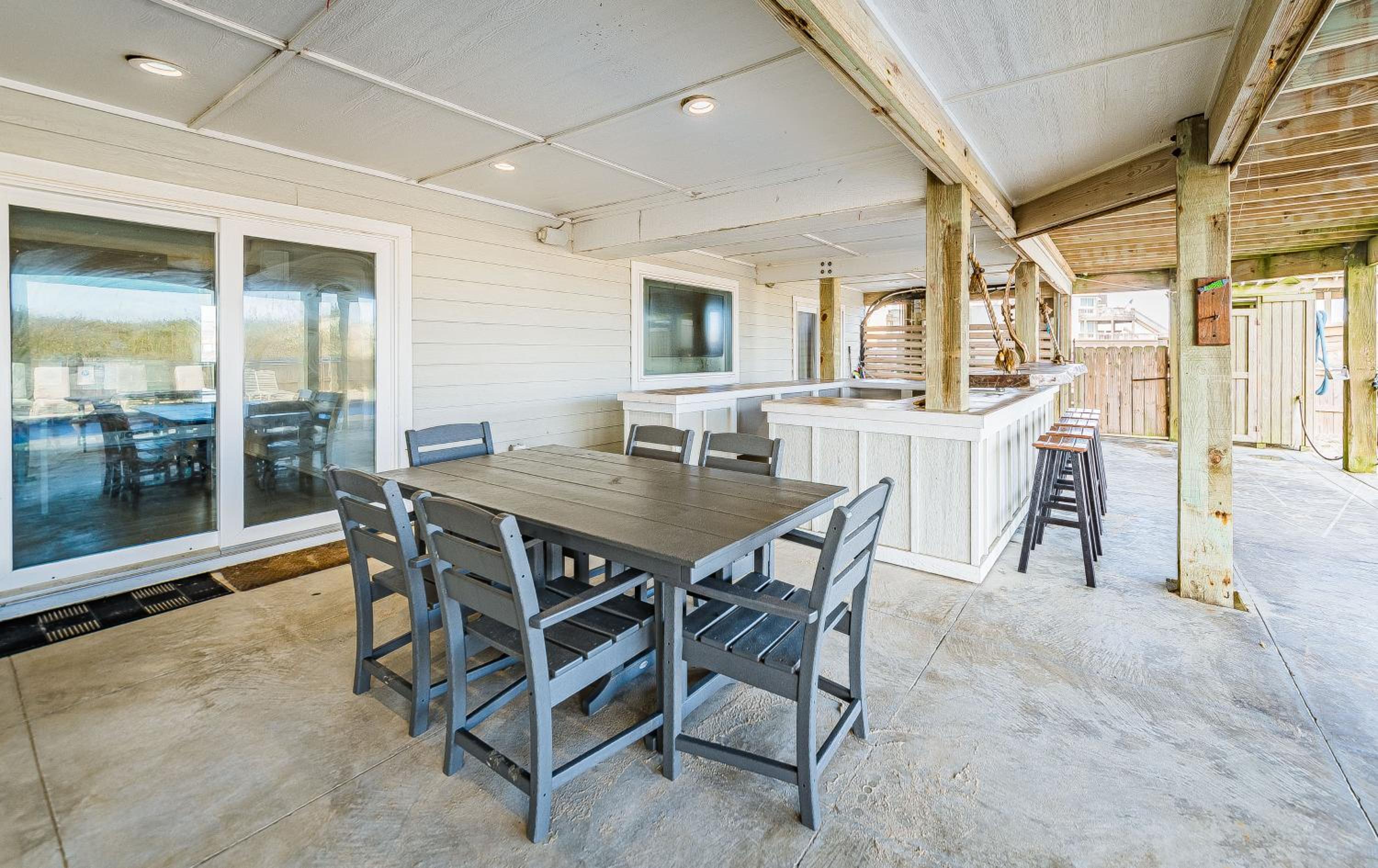Driftwood - Village at Nags Head MP 15, Oceanfront, Elevator, Pool, Hot Tub, Pool Table, Pets OK