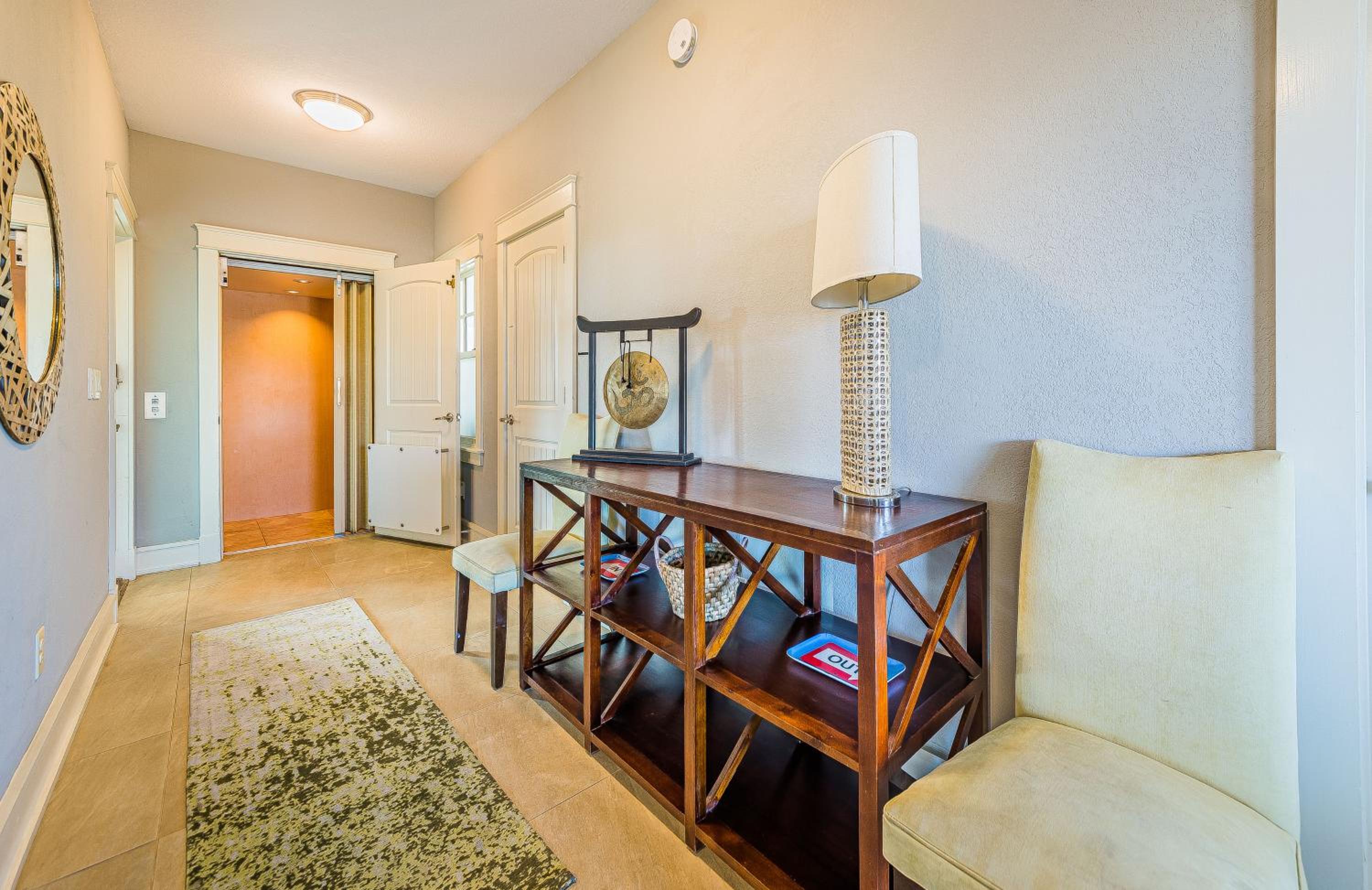 Outside-In - S Nags Head MP 18.5, Luxury Oceanfront, Elevator, Pool, Cabana, Home Theatre, Pets OK