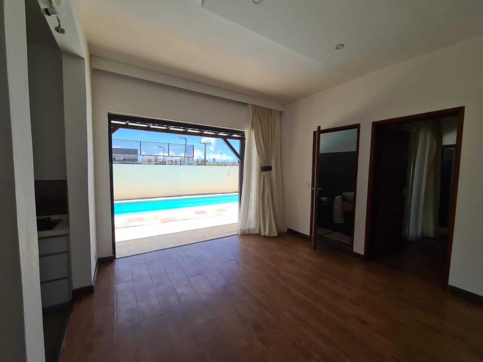 Cosy Urban Villa view 3