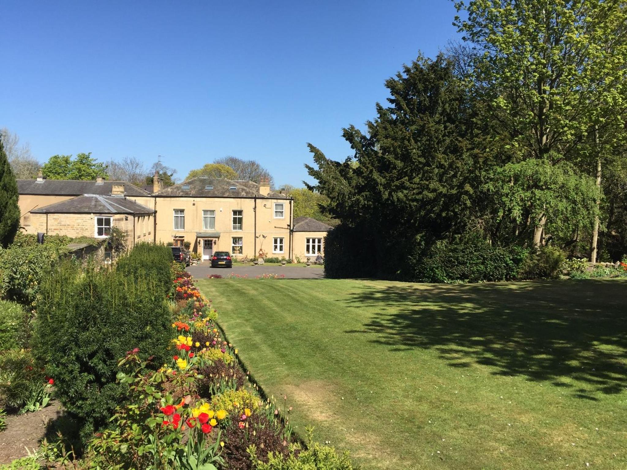 Hedgefield House view 3