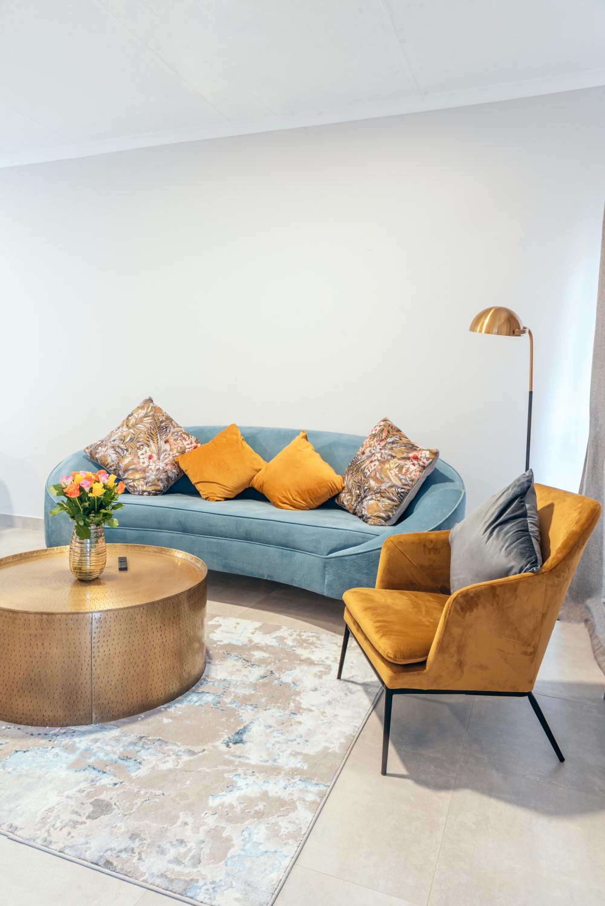 The Luxe Livin' - Habitat Alpha A306