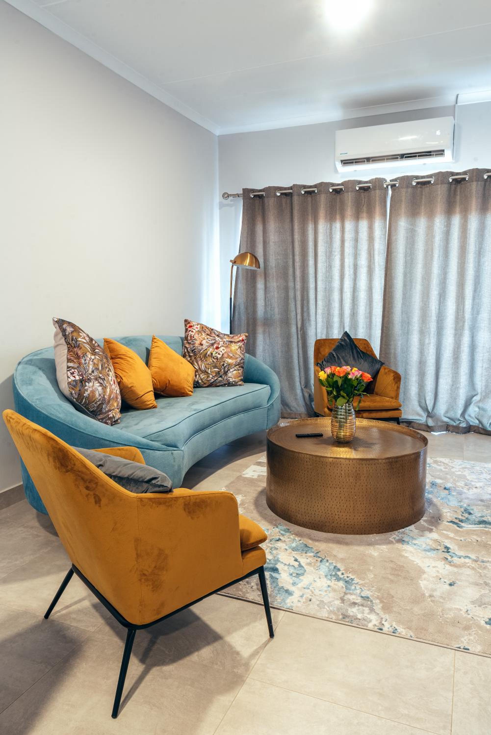 The Luxe Livin' - Habitat Alpha A306