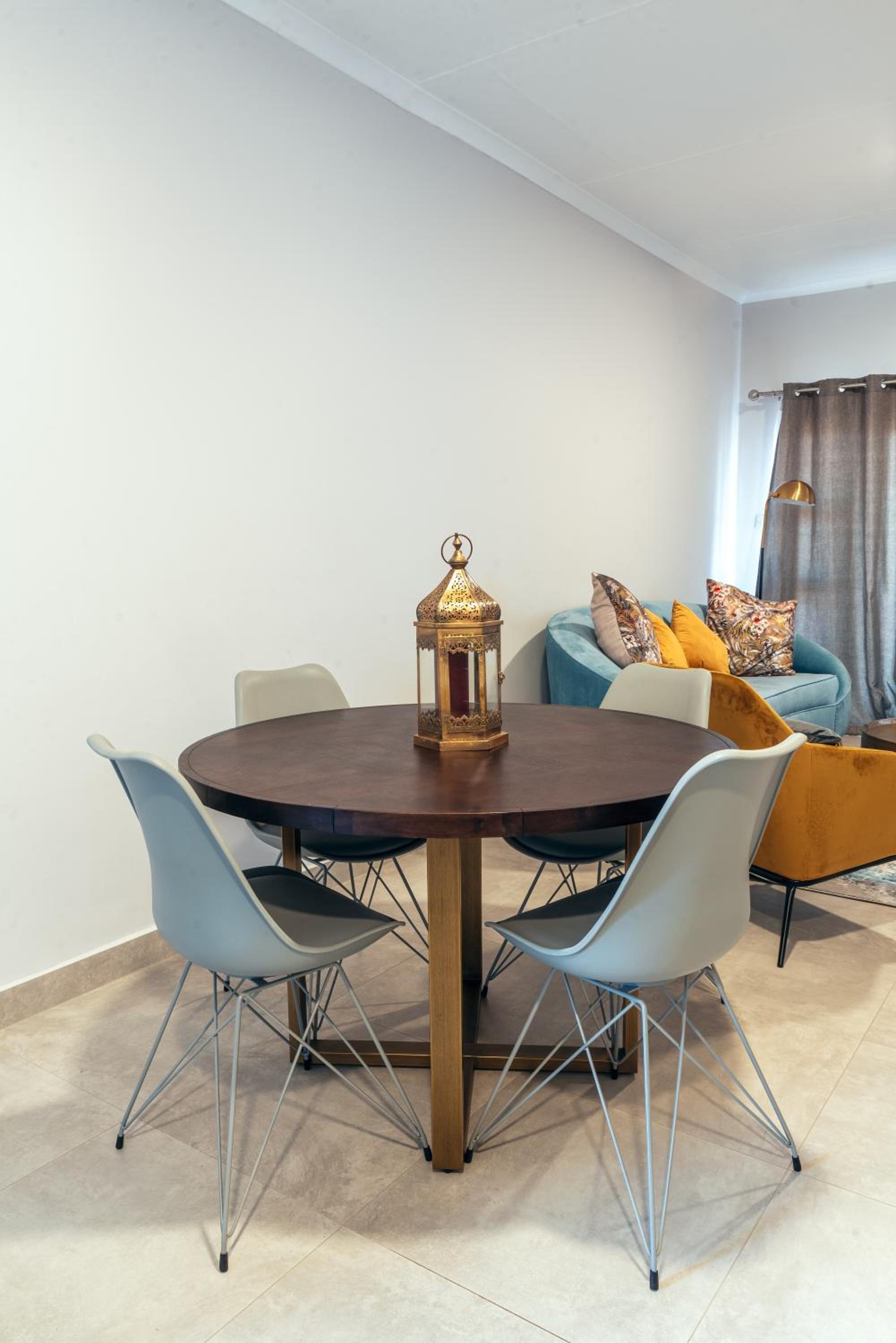 The Luxe Livin' - Habitat Alpha A306