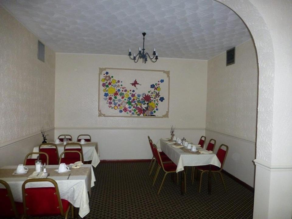 restaurant