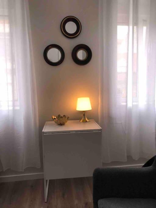 Charming Studio Apartment in Campolide - Z F view 5