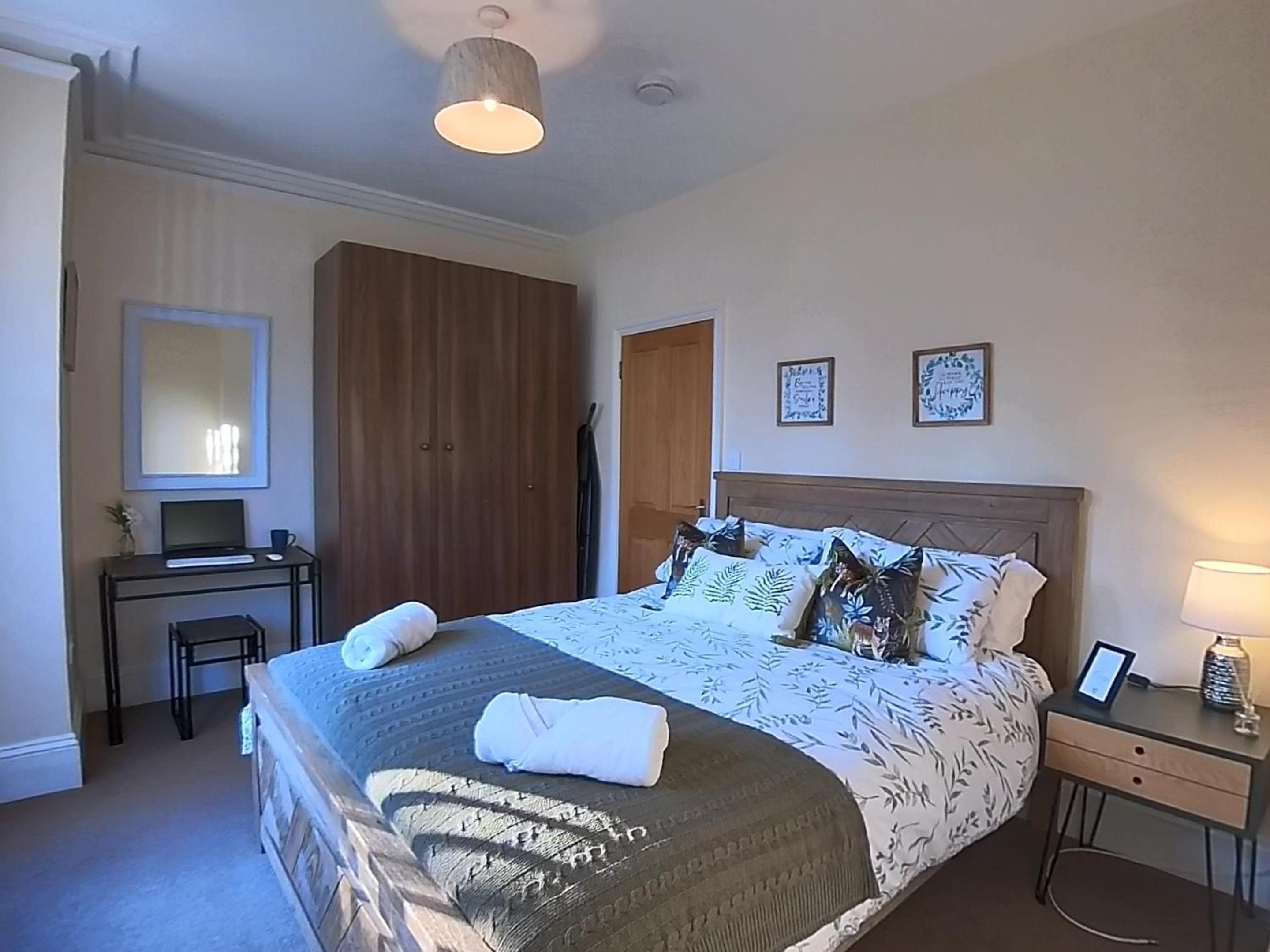 Basingstoke Vacations - The Ingleside Apartment - Property Image 10