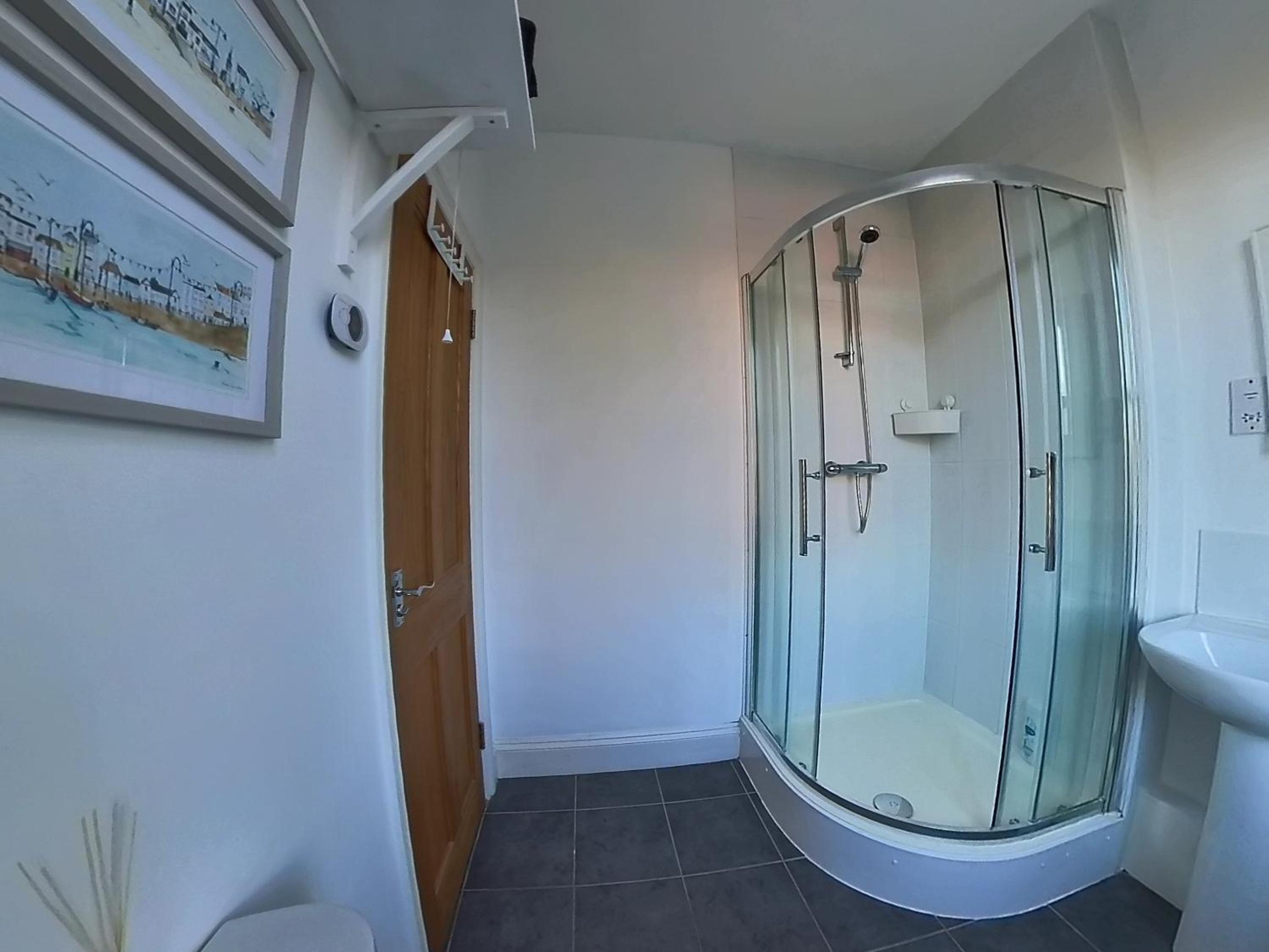 Basingstoke Vacations - The Ingleside Apartment - Property Image 13