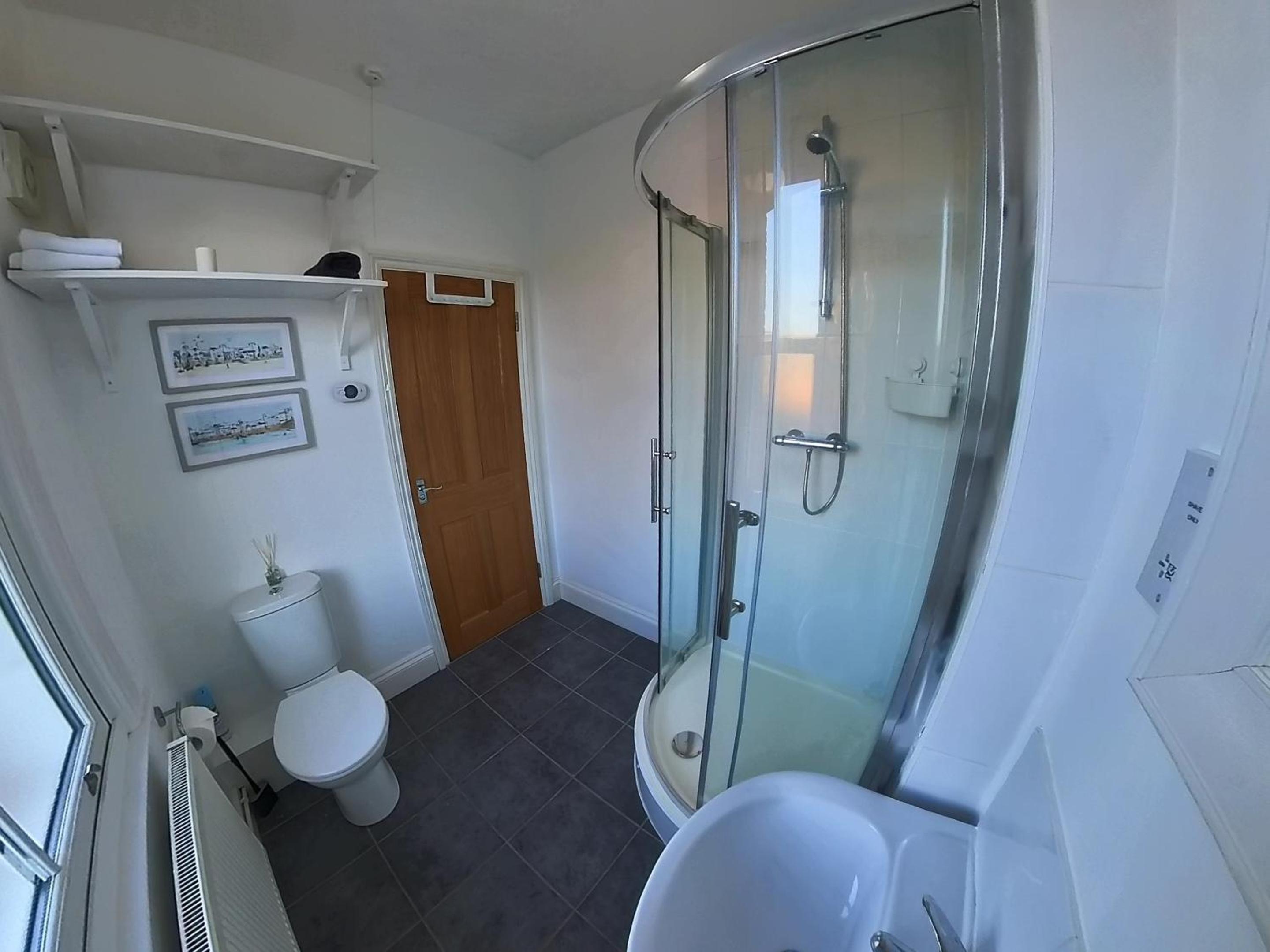 Basingstoke Vacations - The Ingleside Apartment - Property Image 18