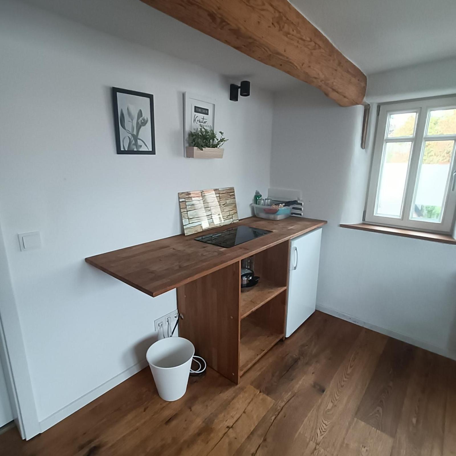 Apartments & möblierte Zimmer in Kahl am Main, Self-Check-In, W-Lan, Küchenzeile für Selbstversorgung, PKW-Platz