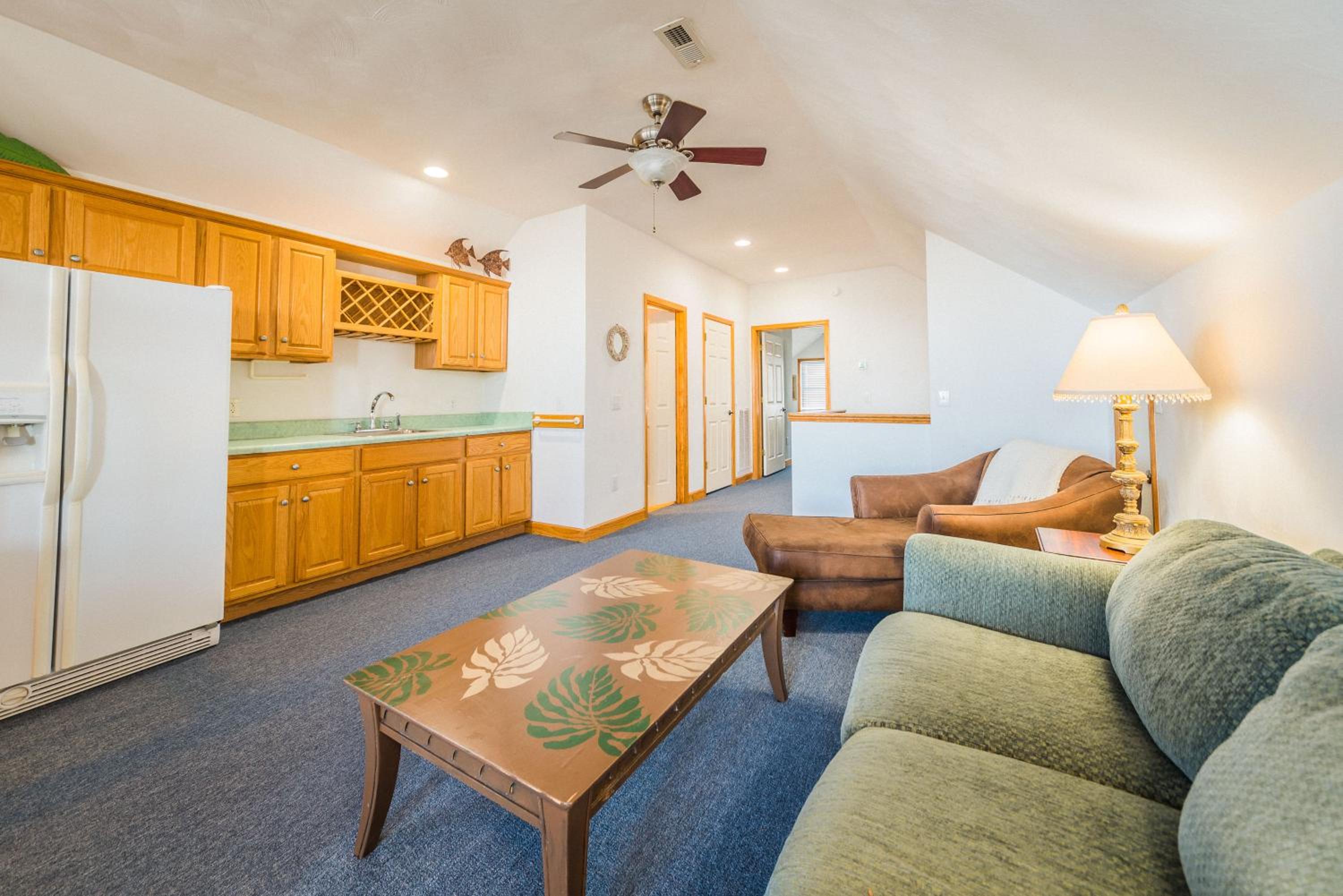 Blue Angel - KDH MP 7, 30 Yds to Beach Access, Ocean View, Pool, Hot Tub, Pets OK, Flex Stays