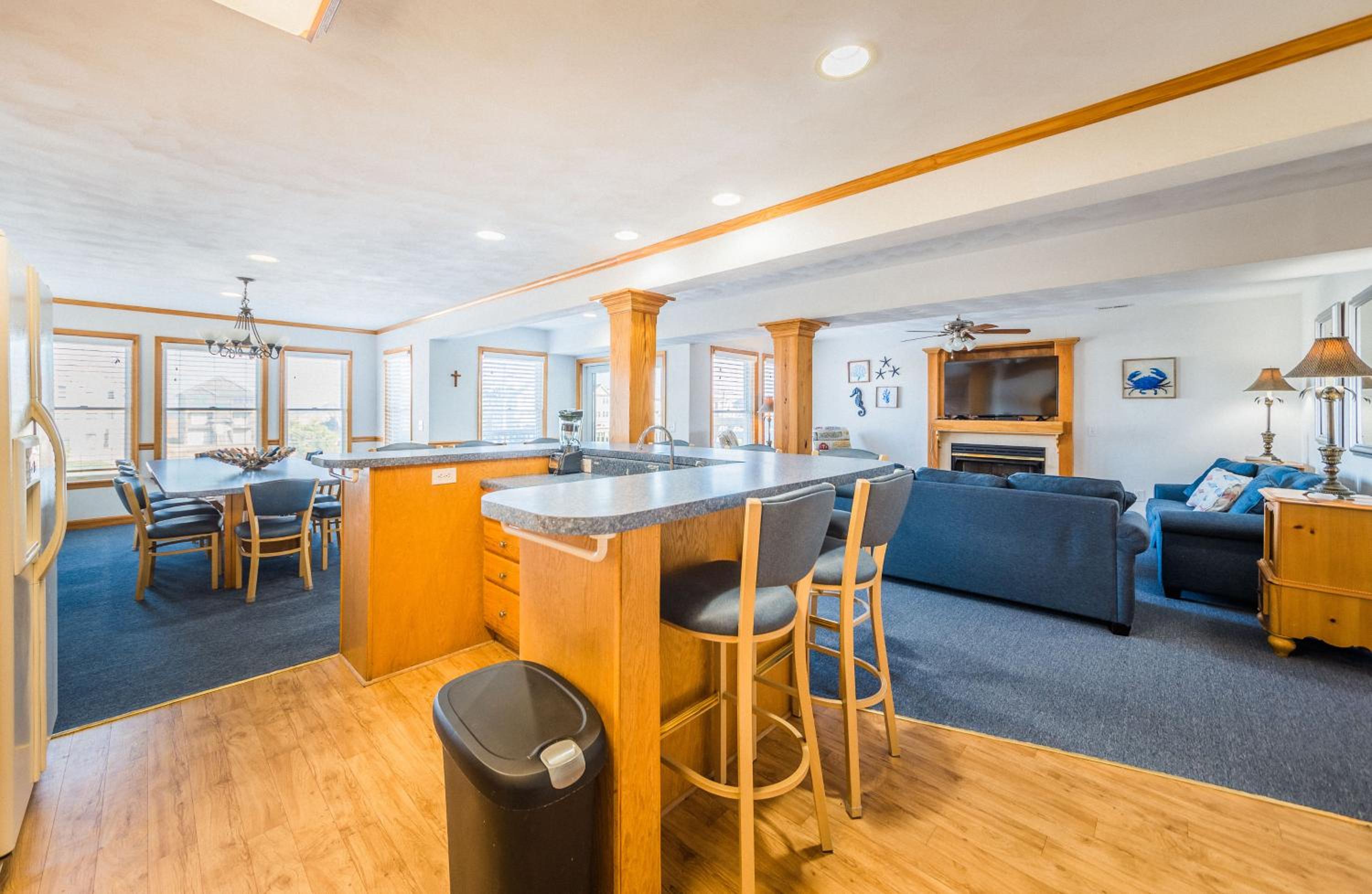 Blue Angel - KDH MP 7, 30 Yds to Beach Access, Ocean View, Pool, Hot Tub, Pets OK, Flex Stays