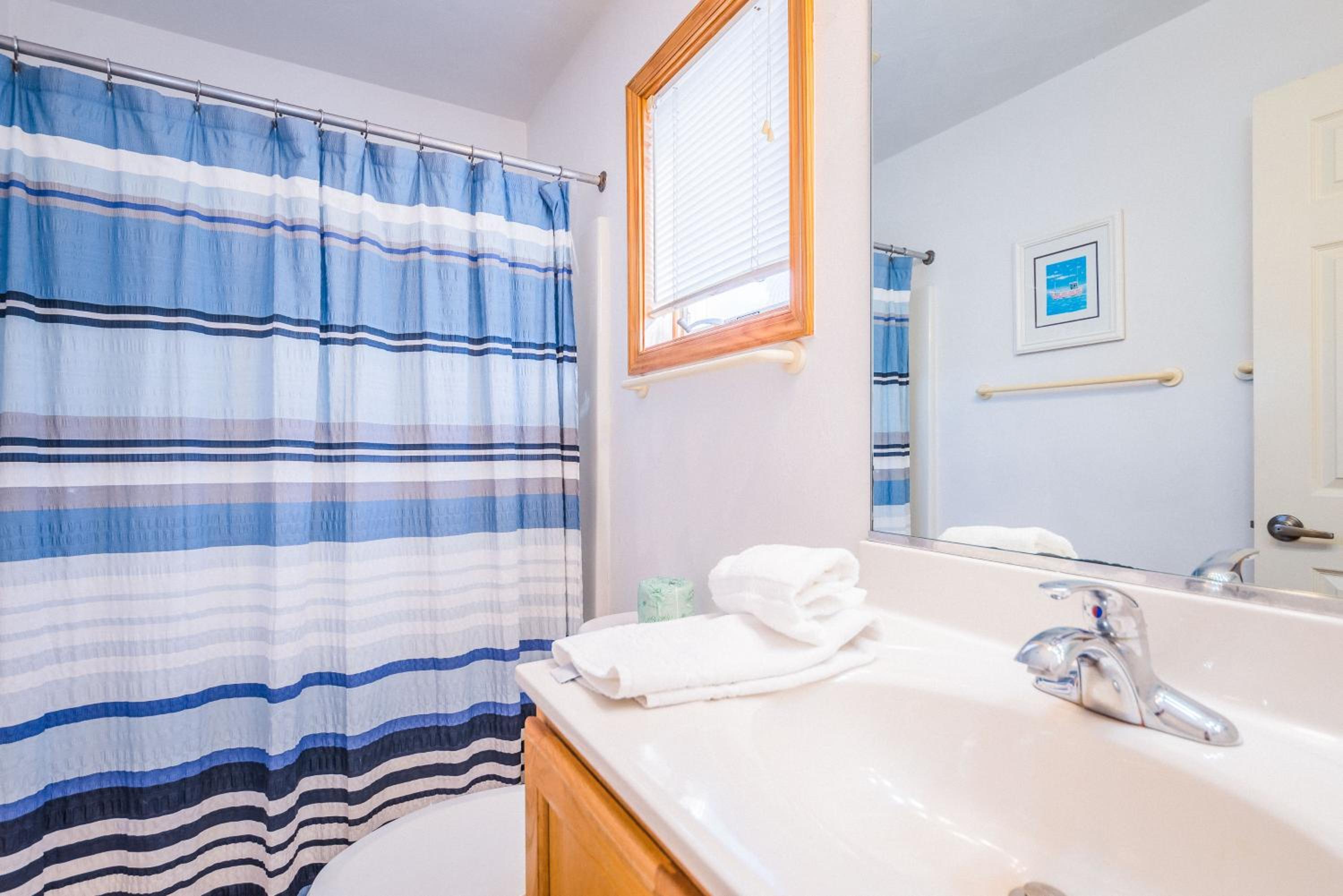 Blue Angel - KDH MP 7, 30 Yds to Beach Access, Ocean View, Pool, Hot Tub, Pets OK, Flex Stays