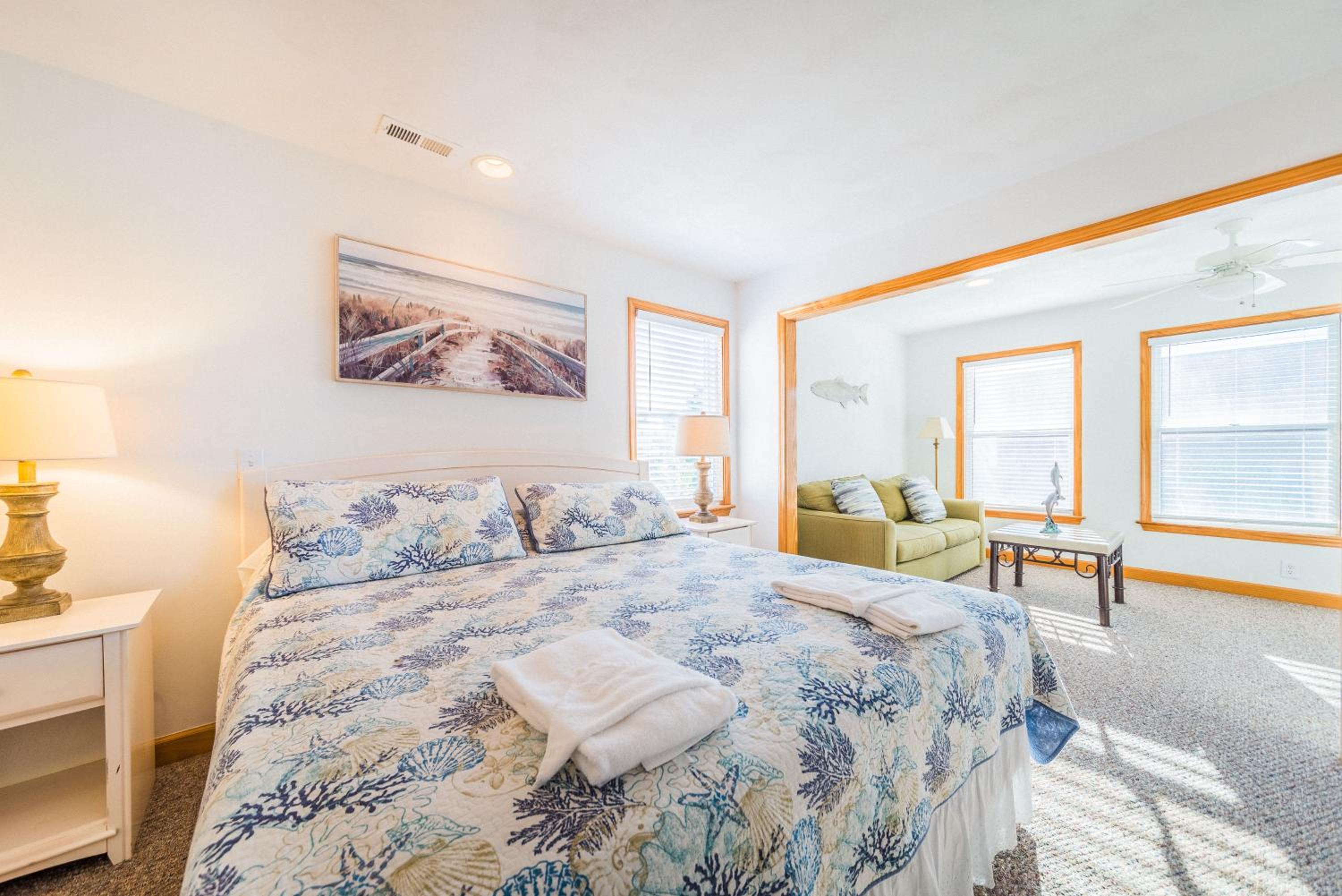 Blue Angel - KDH MP 7, 30 Yds to Beach Access, Ocean View, Pool, Hot Tub, Pets OK, Flex Stays