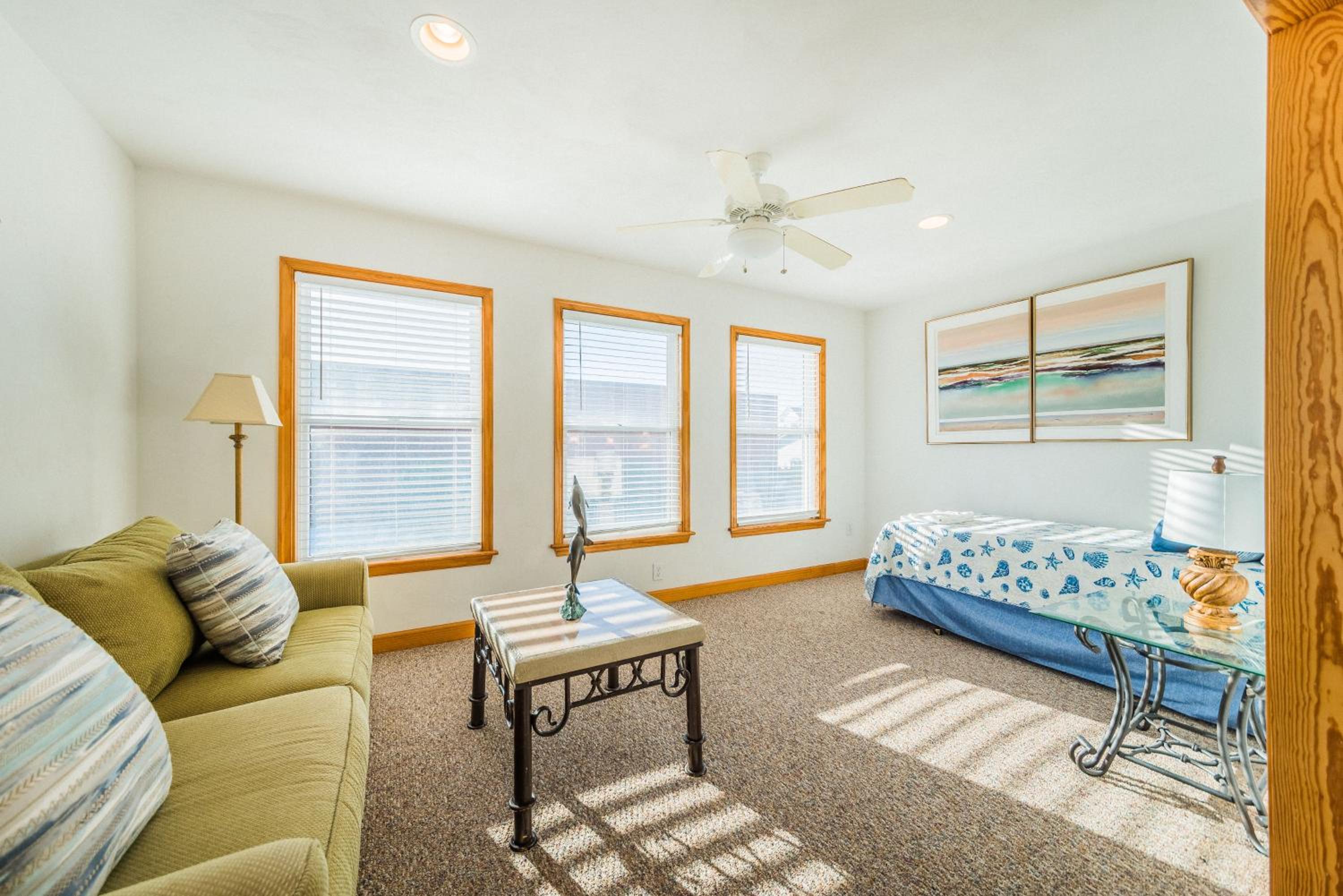 Blue Angel - KDH MP 7, 30 Yds to Beach Access, Ocean View, Pool, Hot Tub, Pets OK, Flex Stays