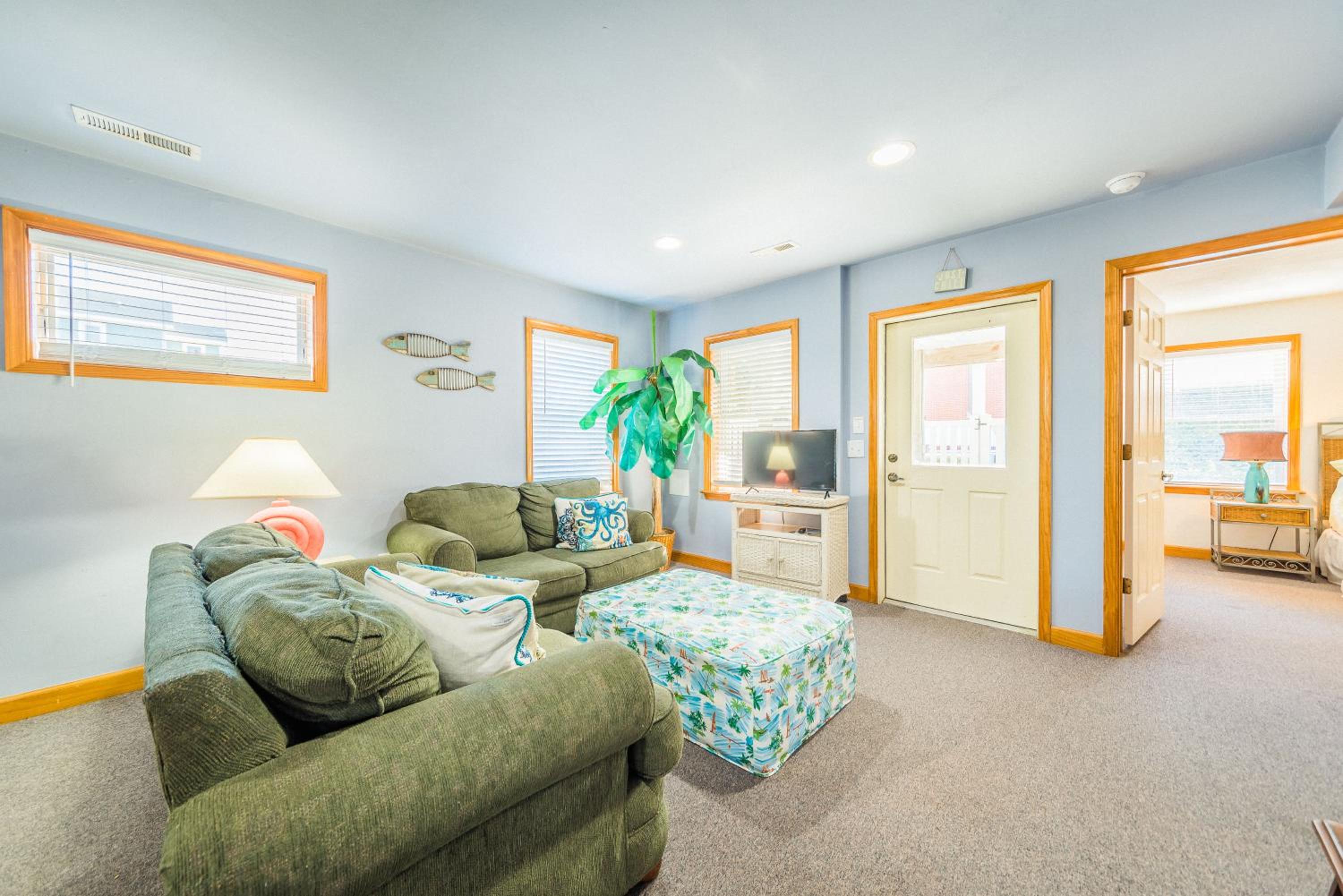 Blue Angel - KDH MP 7, 30 Yds to Beach Access, Ocean View, Pool, Hot Tub, Pets OK, Flex Stays