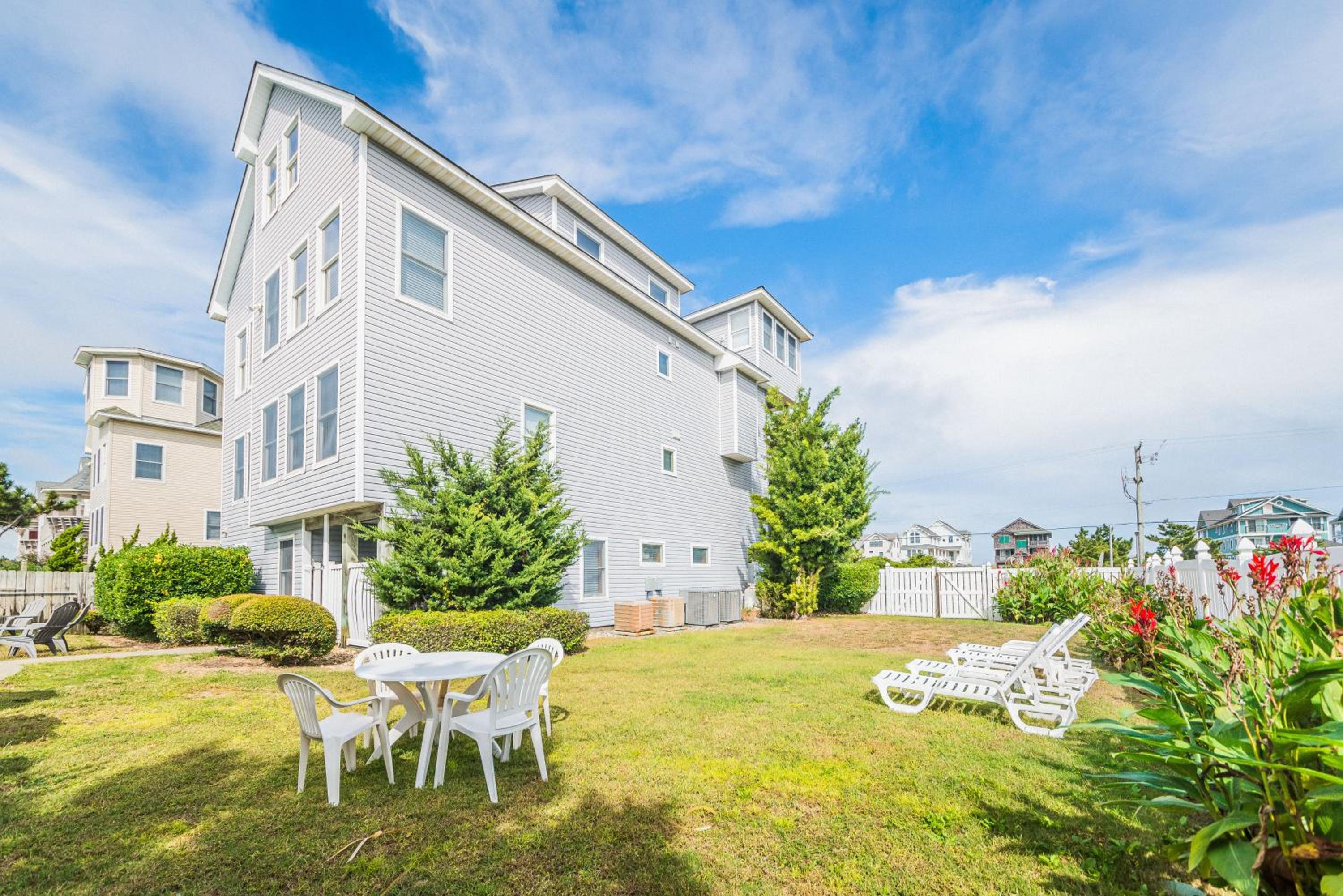 Blue Angel - KDH MP 7, 30 Yds to Beach Access, Ocean View, Pool, Hot Tub, Pets OK, Flex Stays