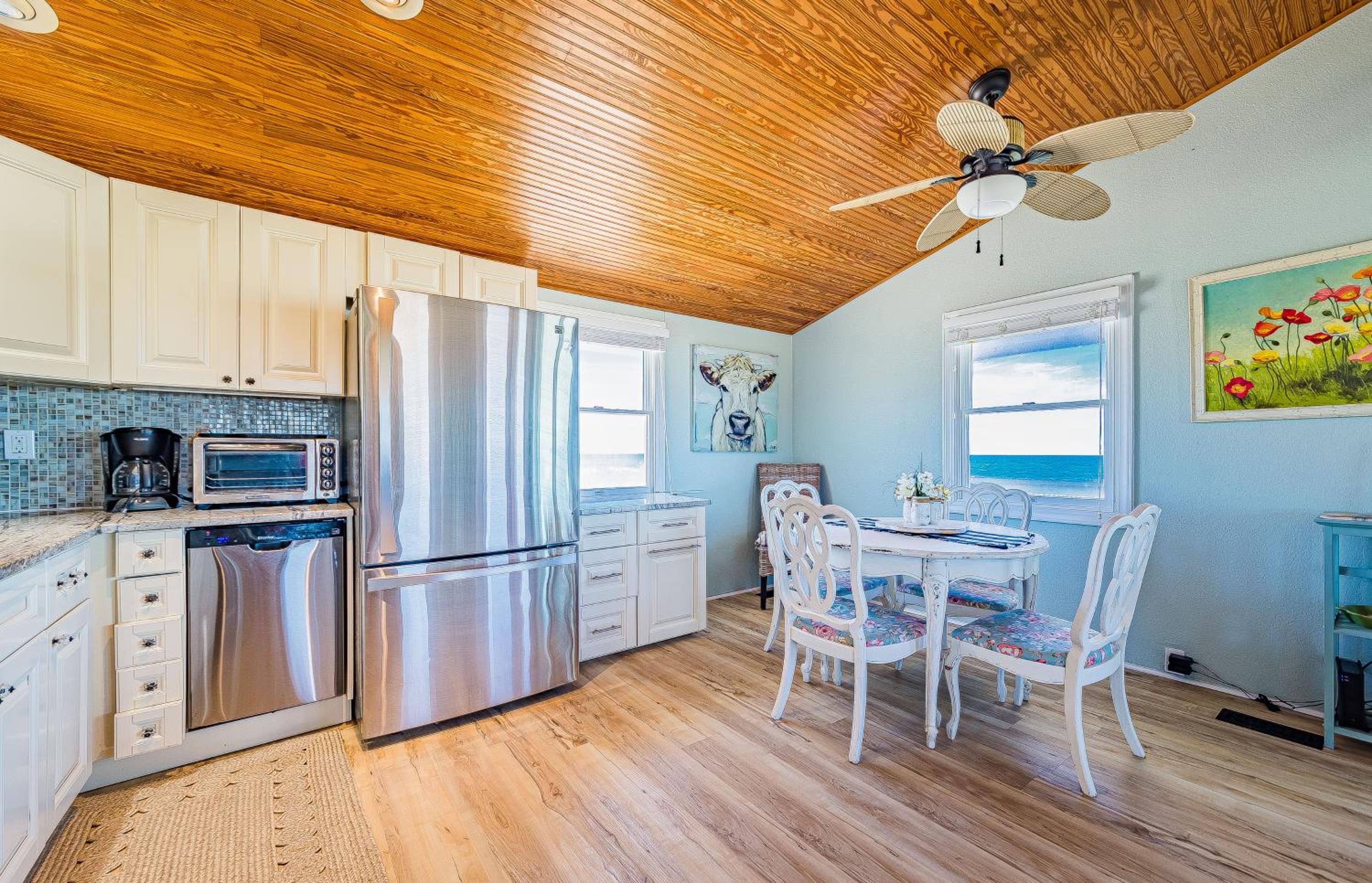 Primrose Cottage - S Nags Head MP 19, Oceanfront, Steps to the Water, Well Equipped, Pets OK