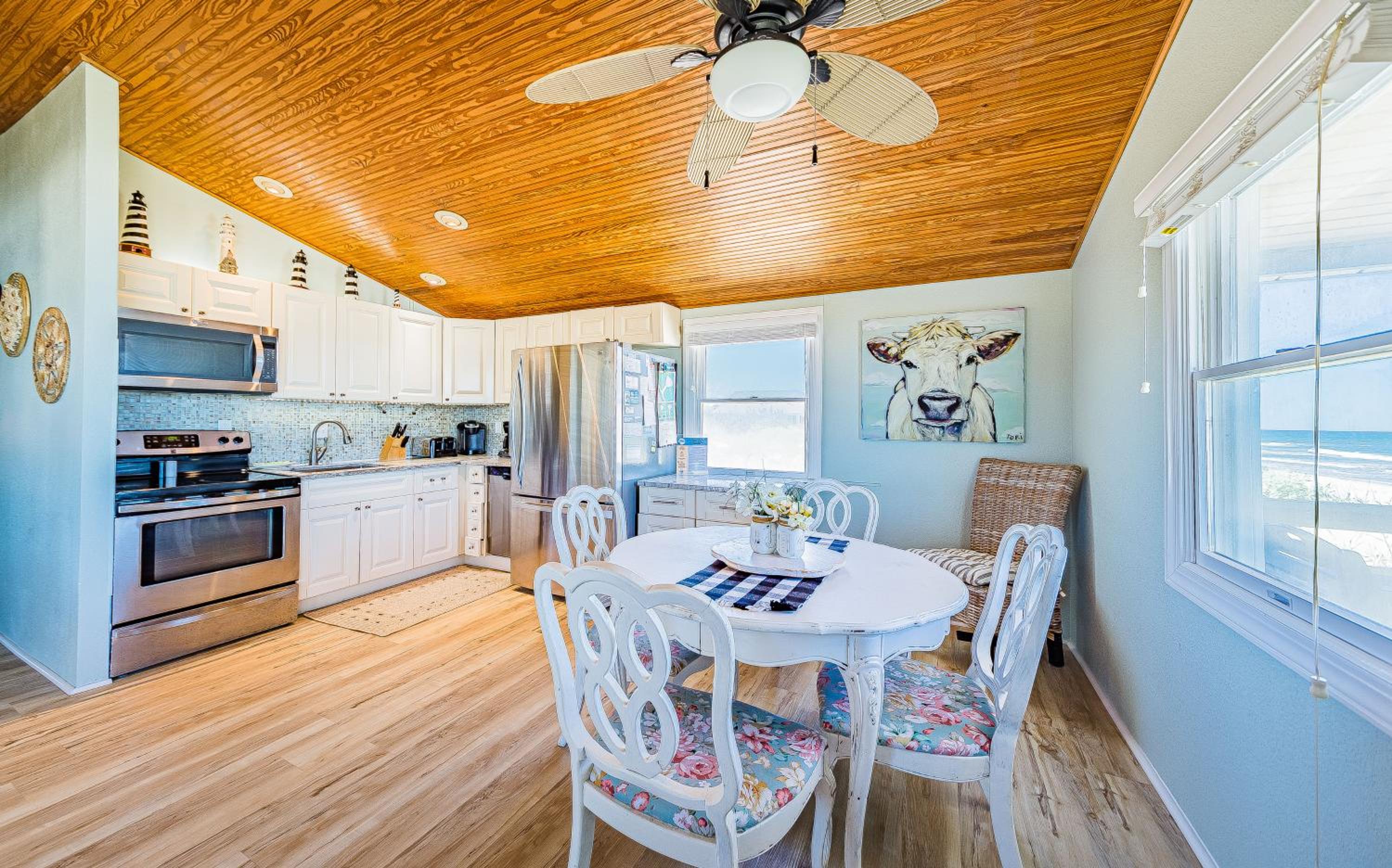 Primrose Cottage - S Nags Head MP 19, Oceanfront, Steps to the Water, Well Equipped, Pets OK